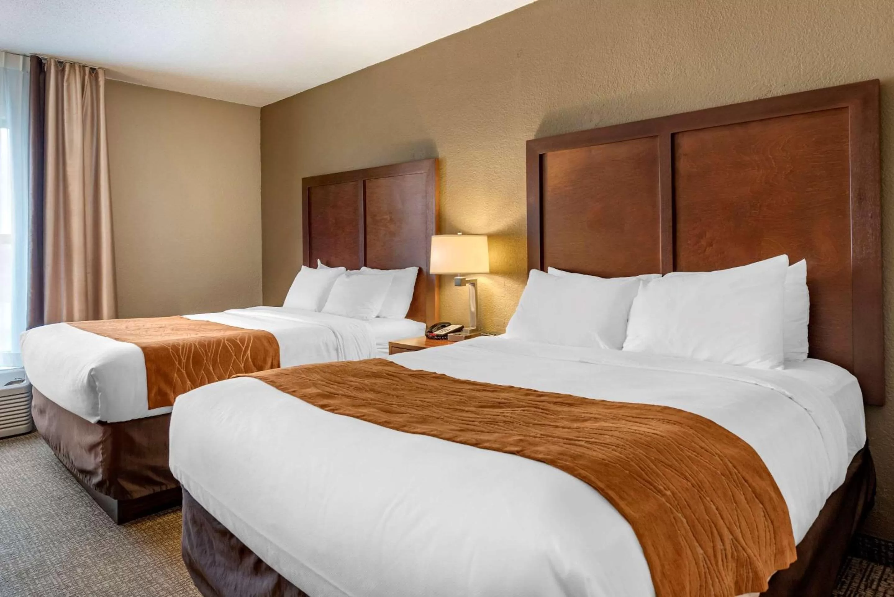 Photo of the whole room, Bed in Comfort Inn Madison near Clifty Falls