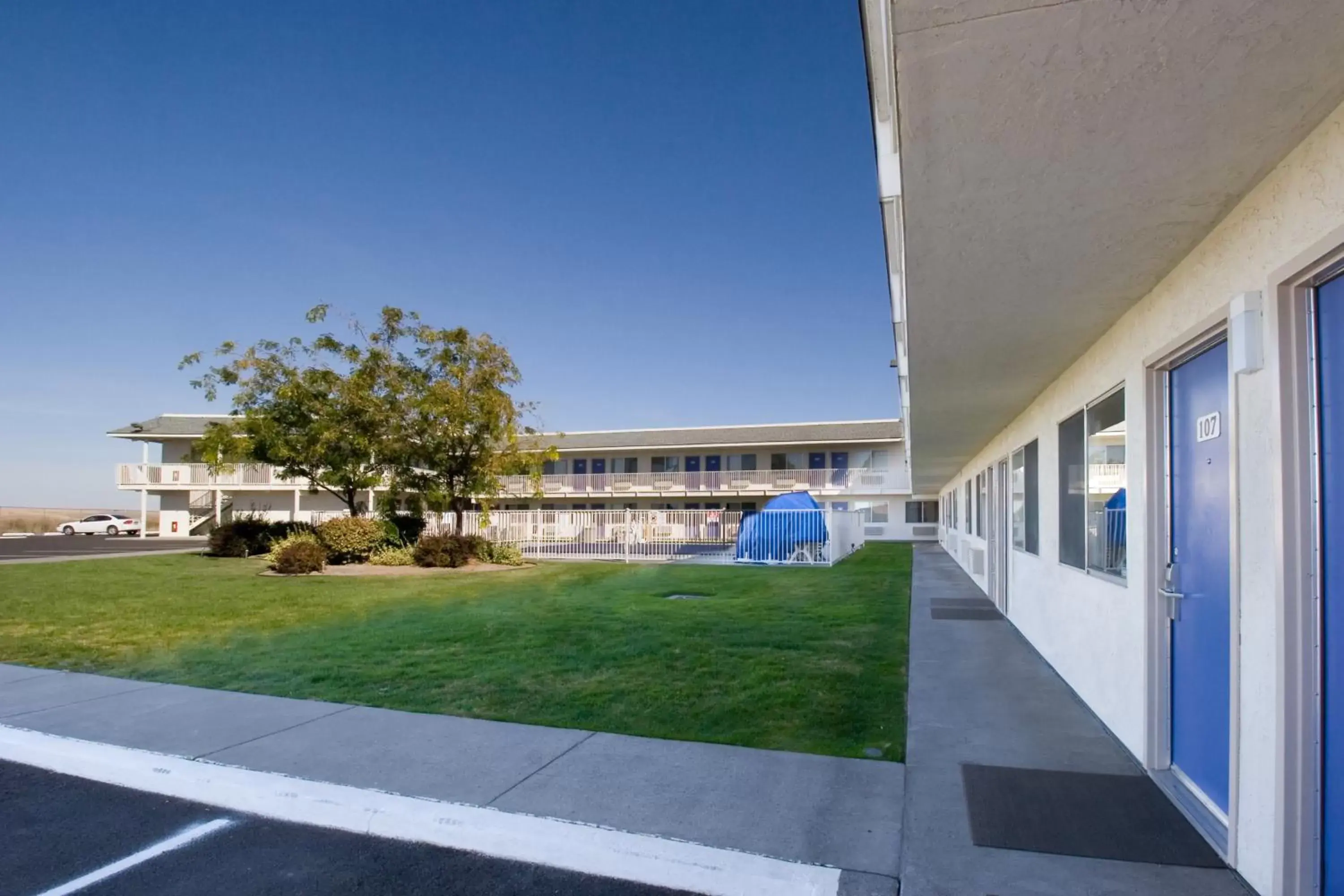 Facade/entrance in Motel 6-Pendleton, OR