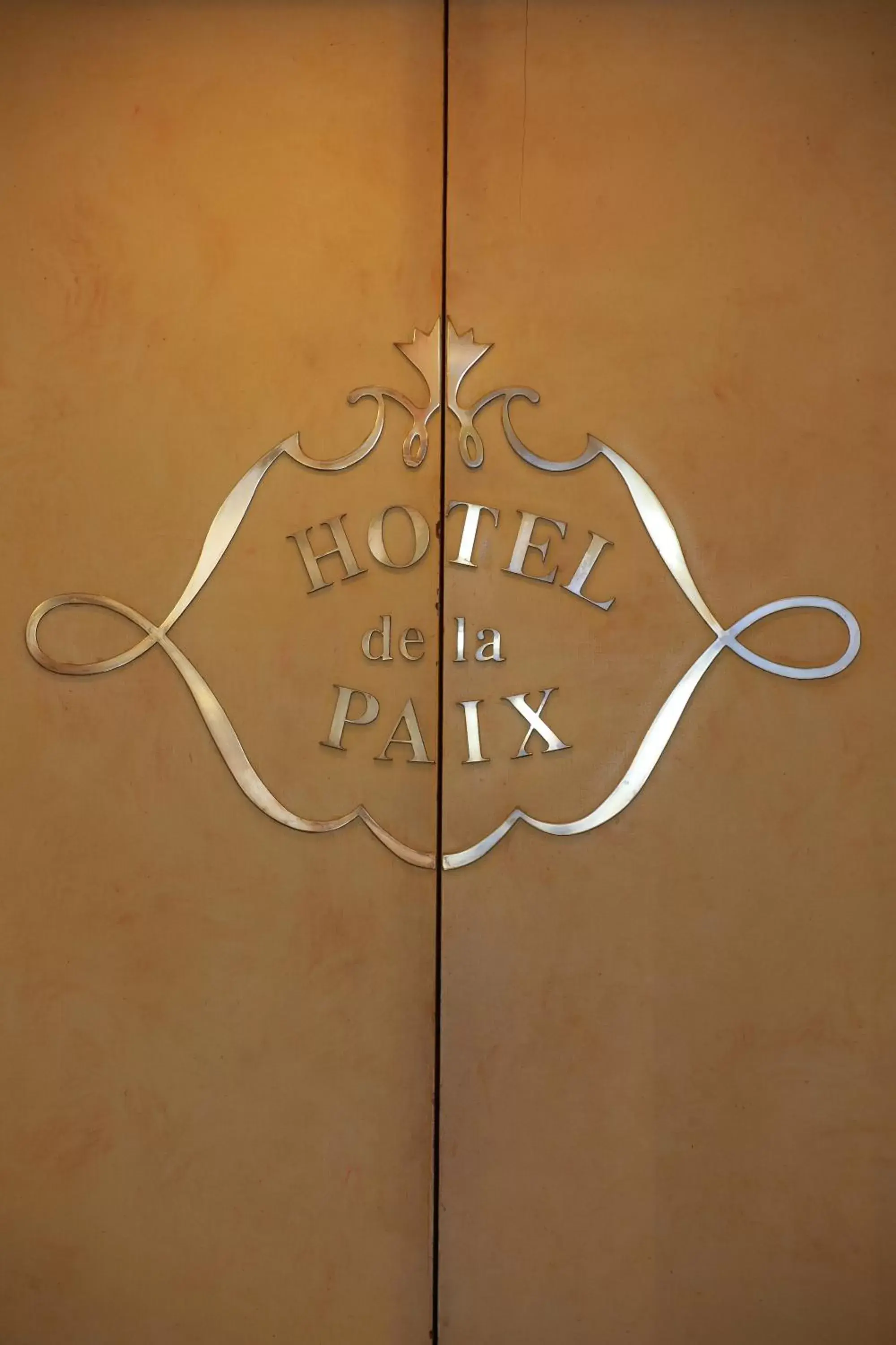 Decorative detail, Property Logo/Sign in Hotel De La Paix
