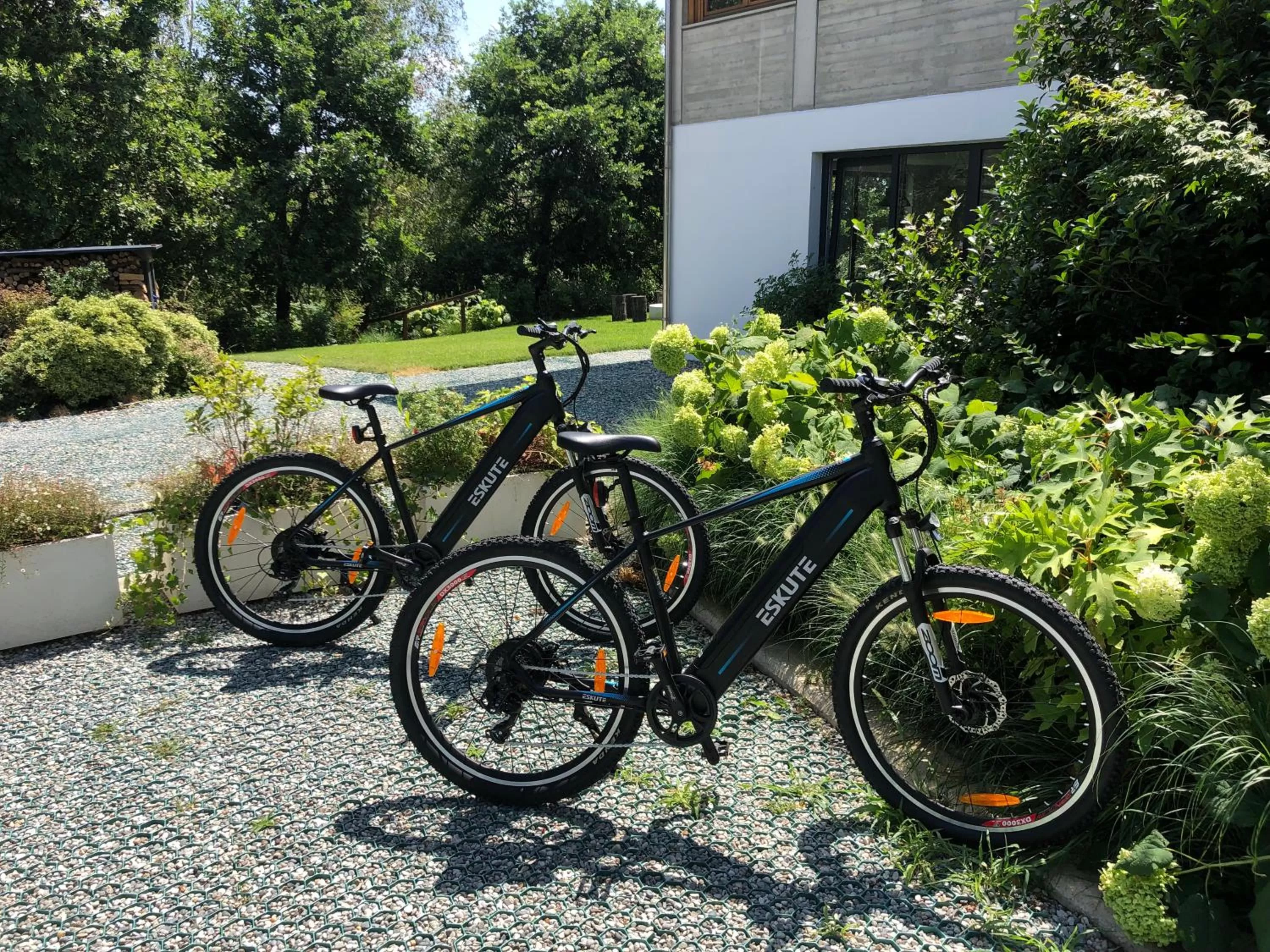 Cycling in Aldeia Bianca Village