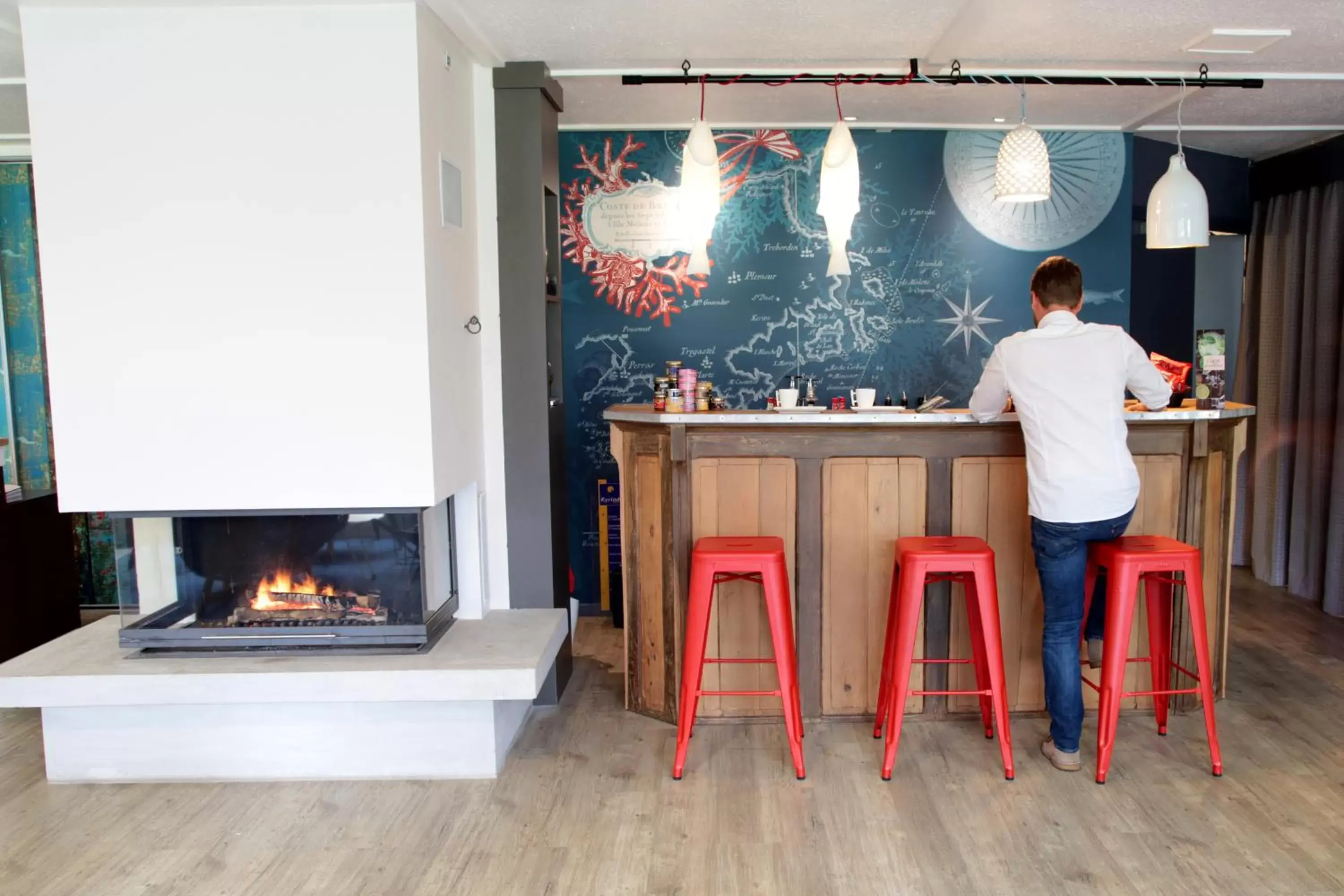 Lounge or bar in Kyriad Lannion-Perros-Guirec Lounge or bar in Kyriad Lannion-Perros-Guirec