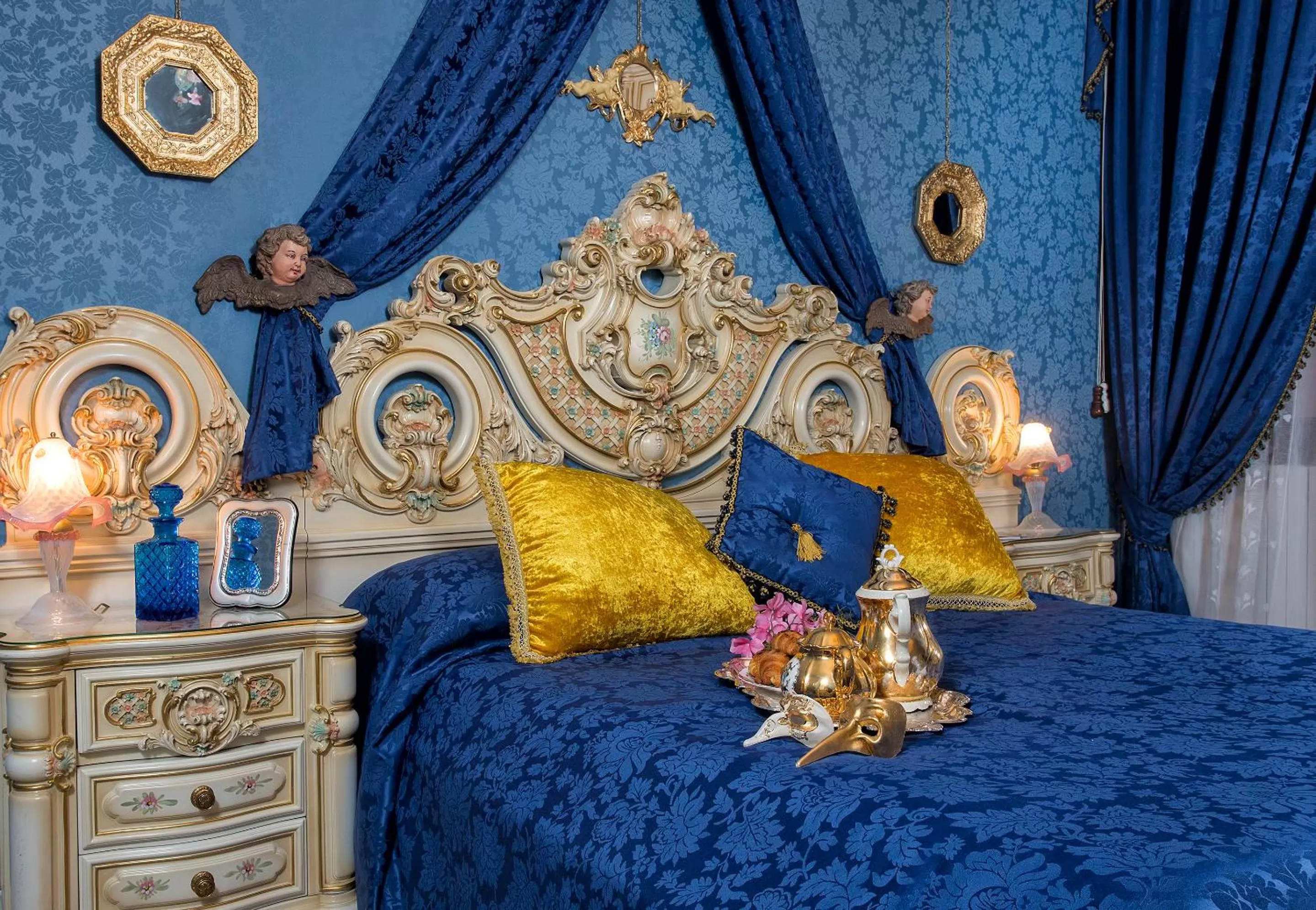 Bed in Scalon del Doge