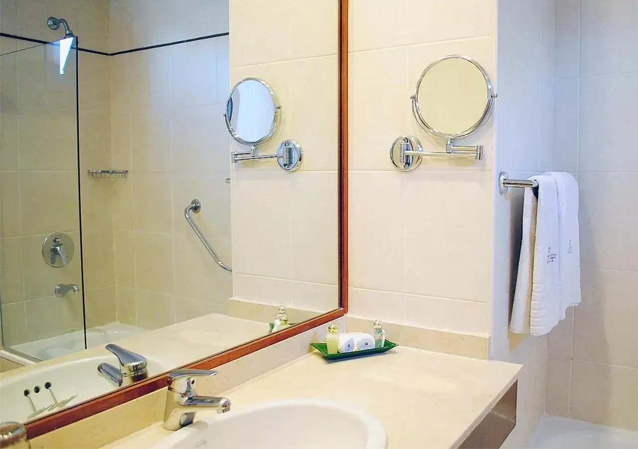 Bathroom in Palermo Suites Buenos Aires Hotel & Apartments Bathroom in Palermo Suites Buenos Aires Hotel & Apartments