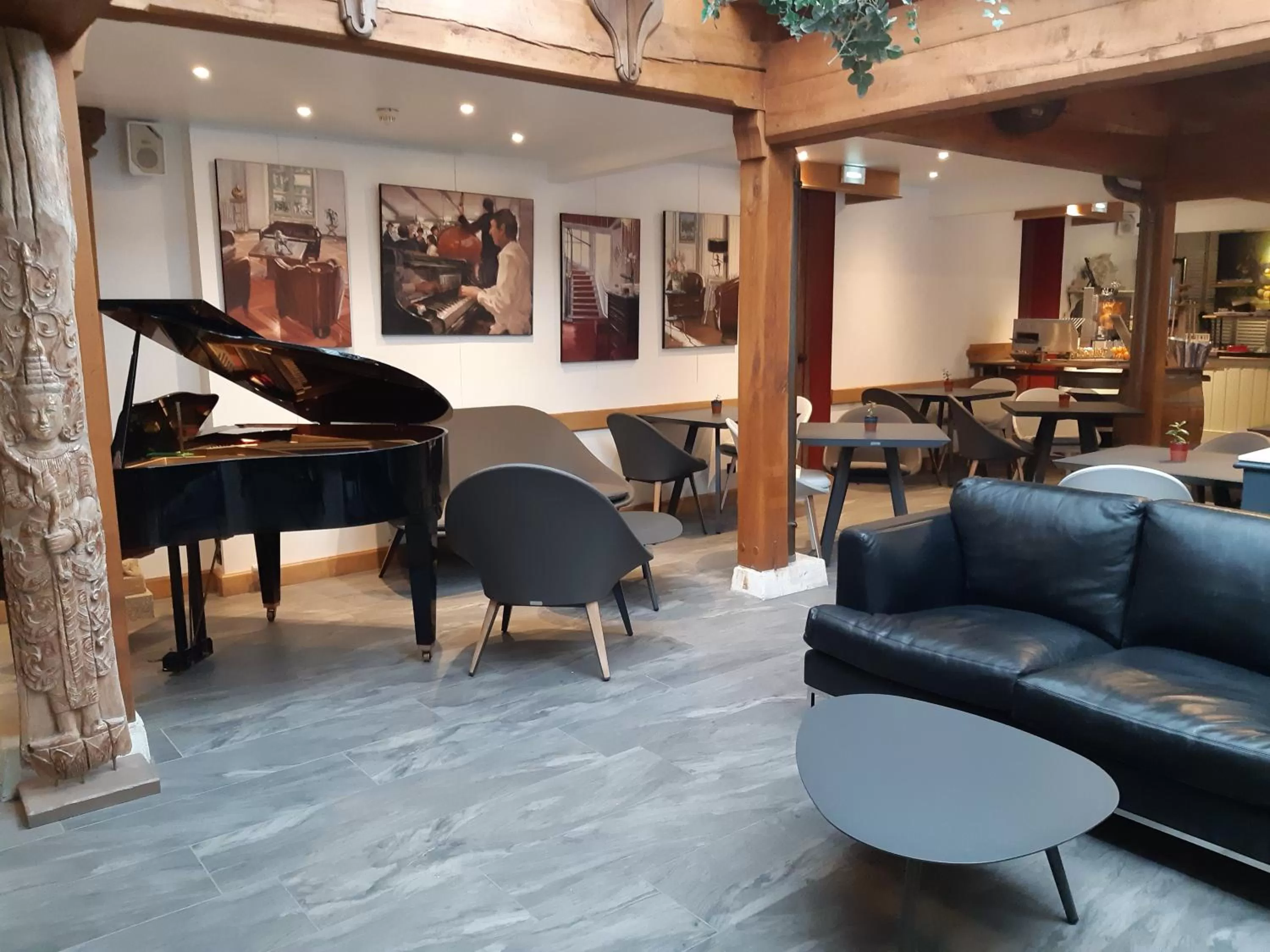 Restaurant/places to eat in Hotel et Spa Le Lion d'Or