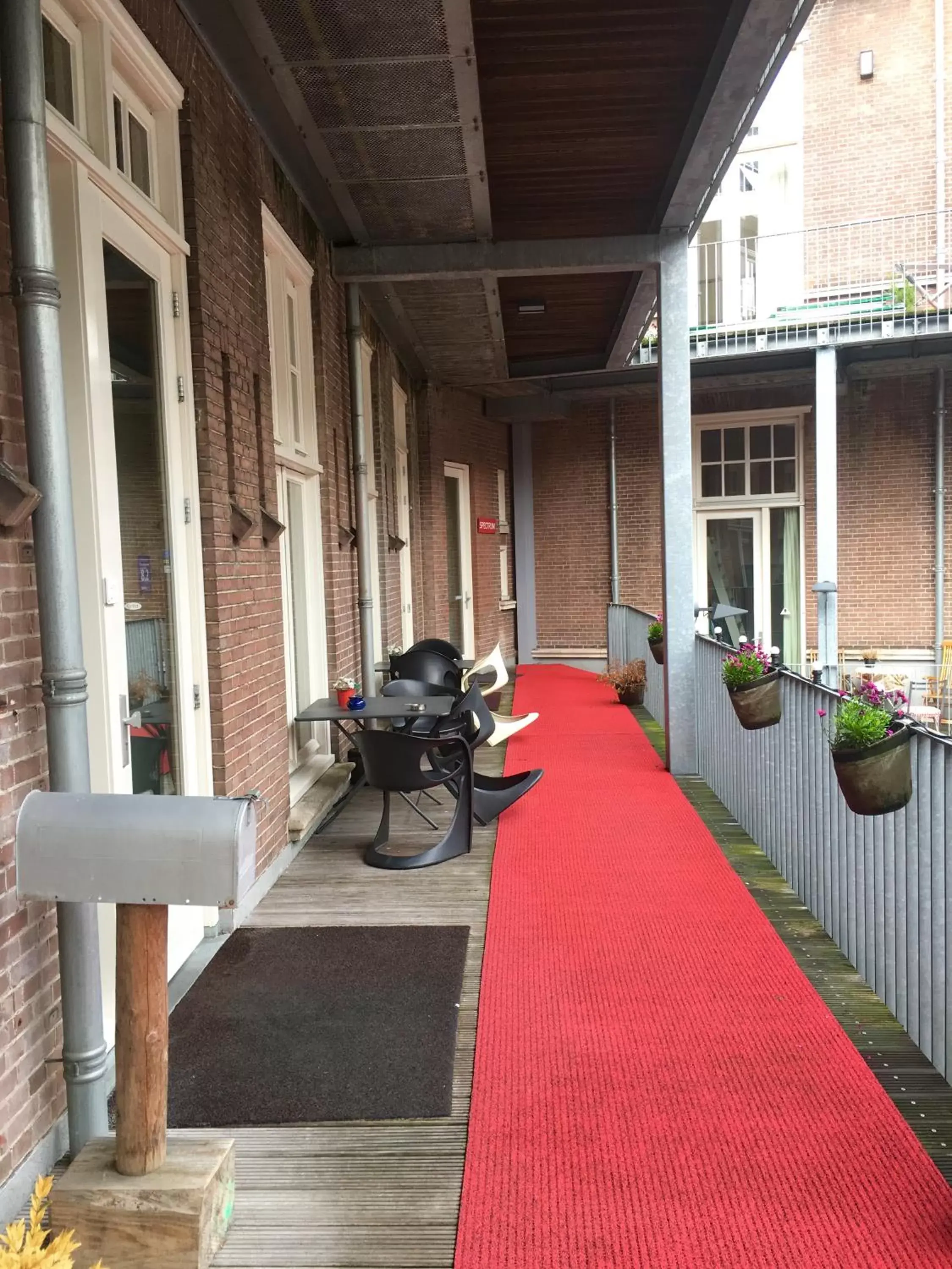 Facade/entrance, Patio/Outdoor Area in LABnul50 Groningen