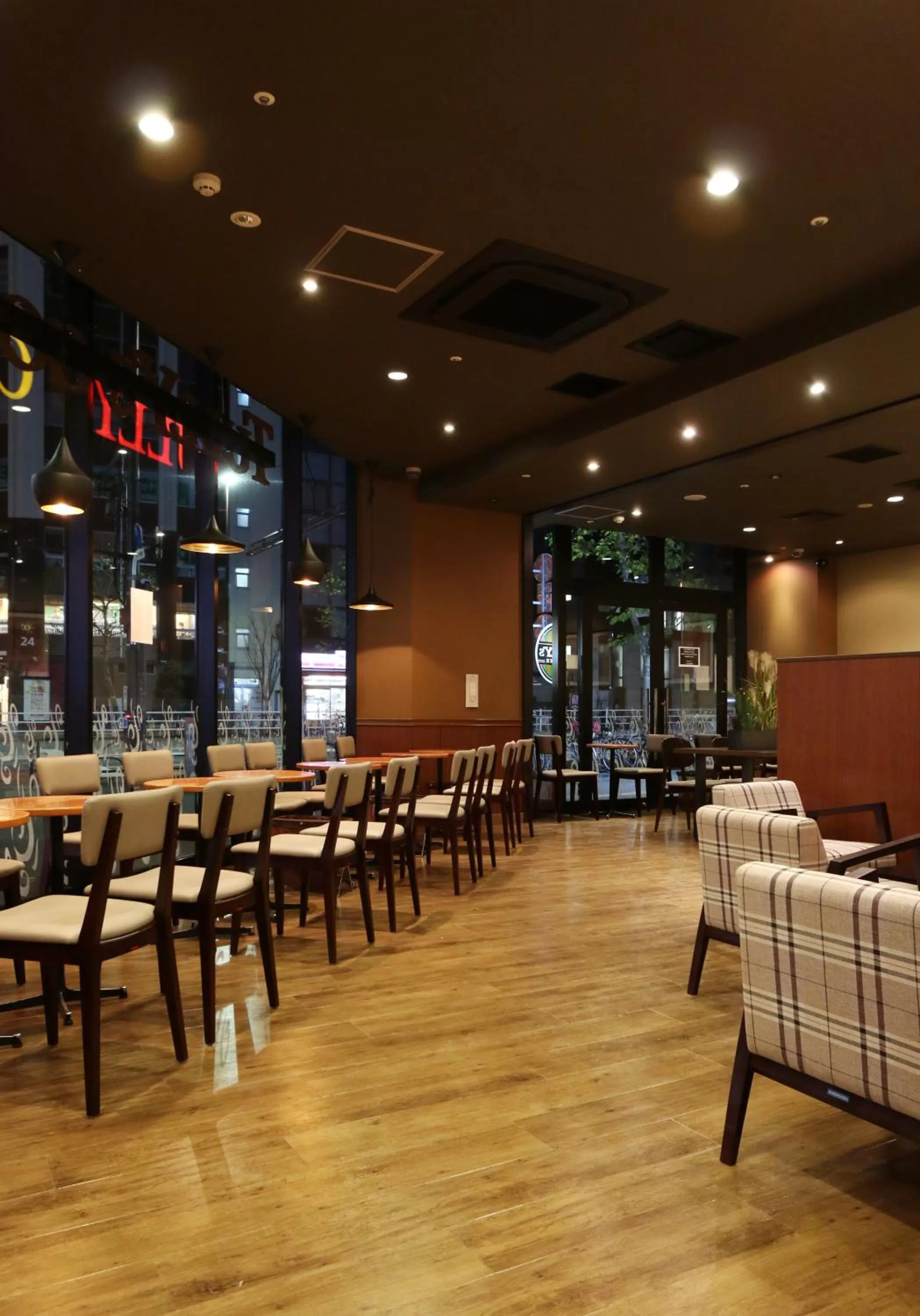 Night in E Hotel Higashi Shinjuku