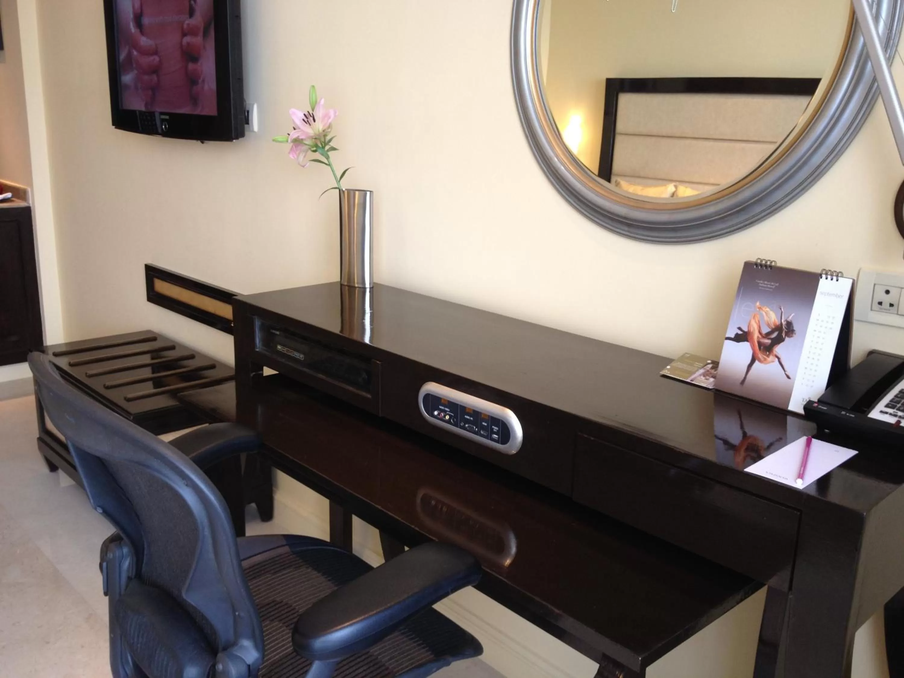 Business facilities in Blue Diamond Pune IHCL SeleQtions