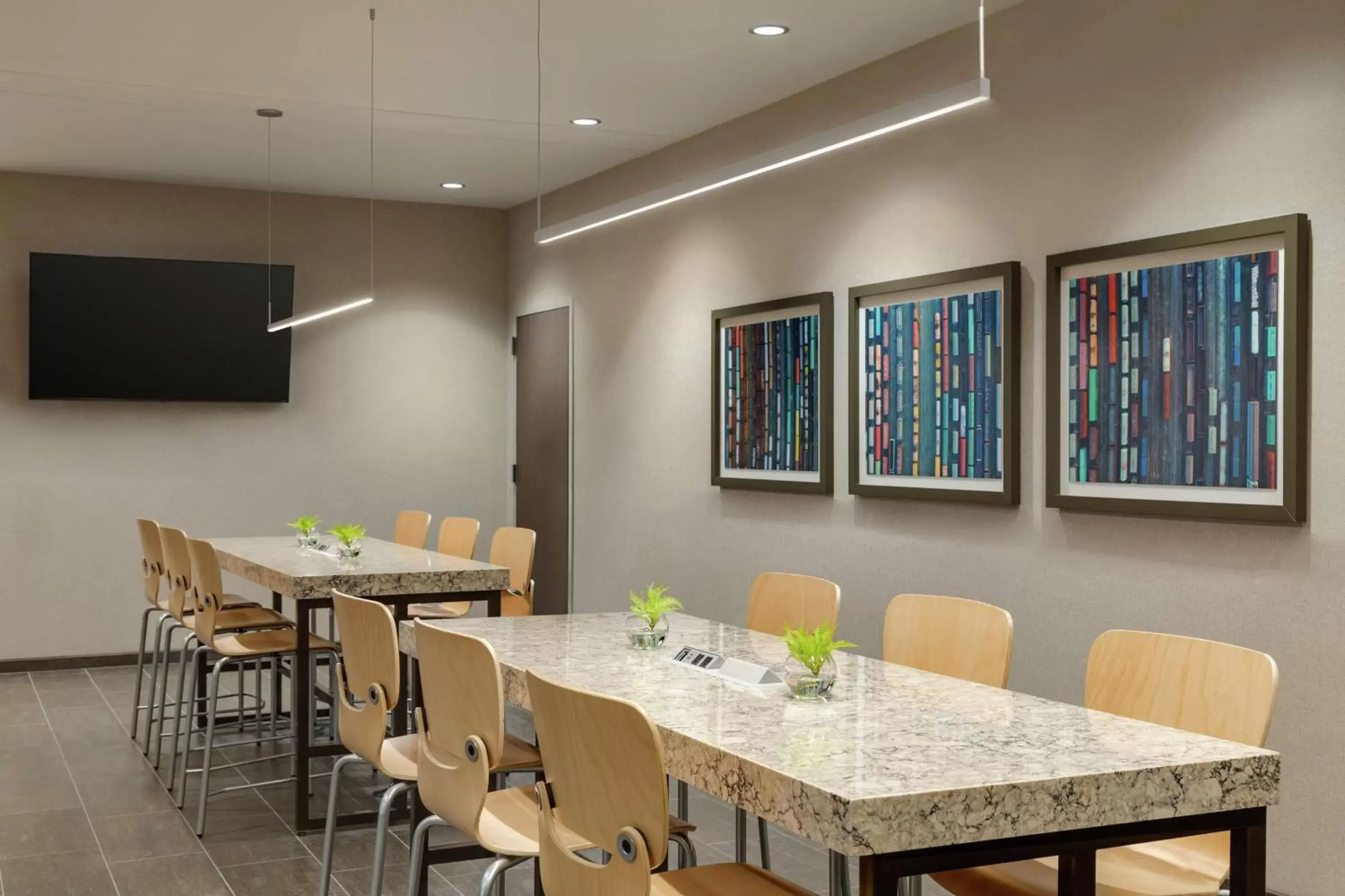 Breakfast in Home2 Suites By Hilton Ogden Breakfast in Home2 Suites By Hilton Ogden