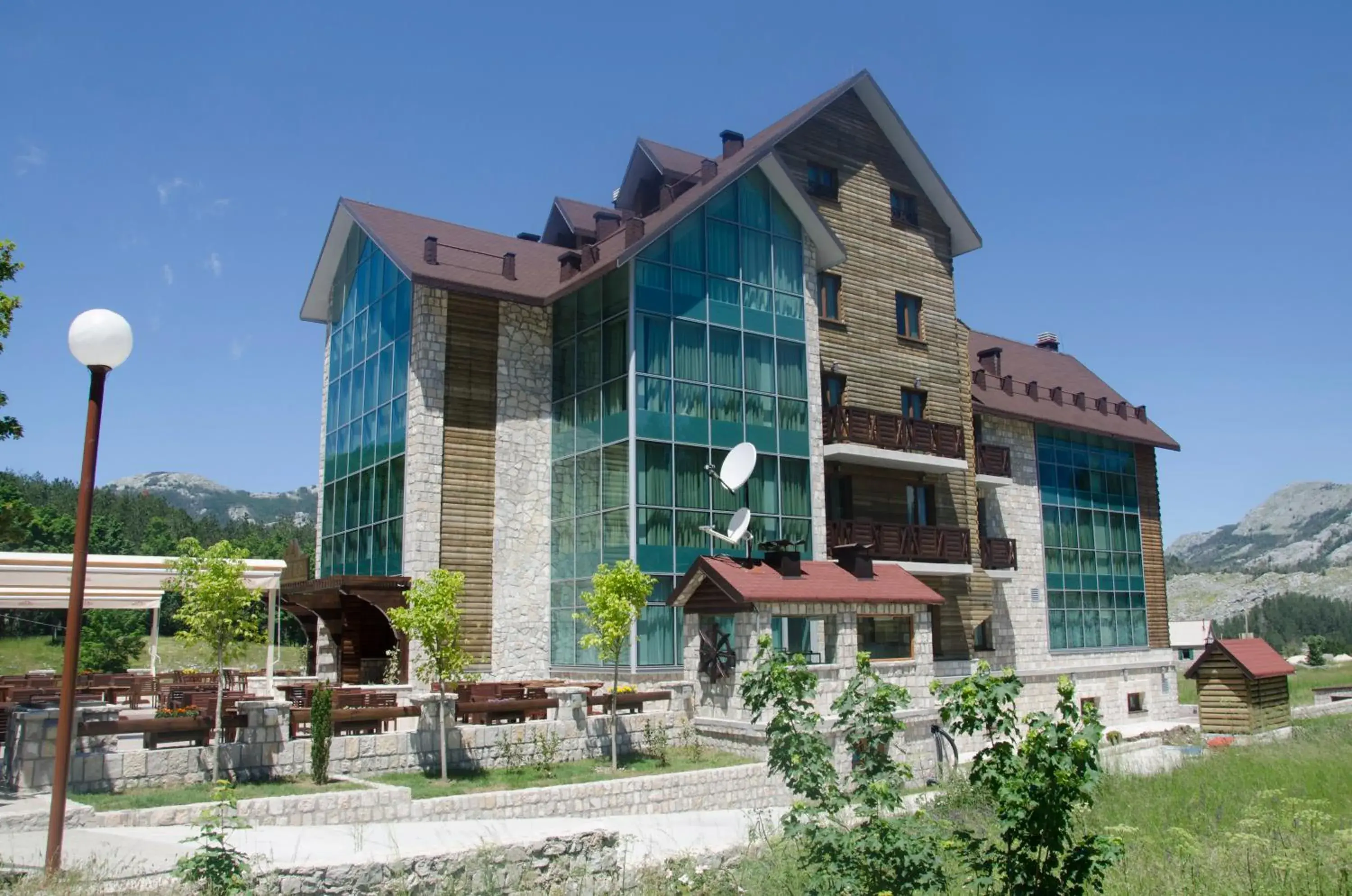 Property Building in Hotel Monte Rosa