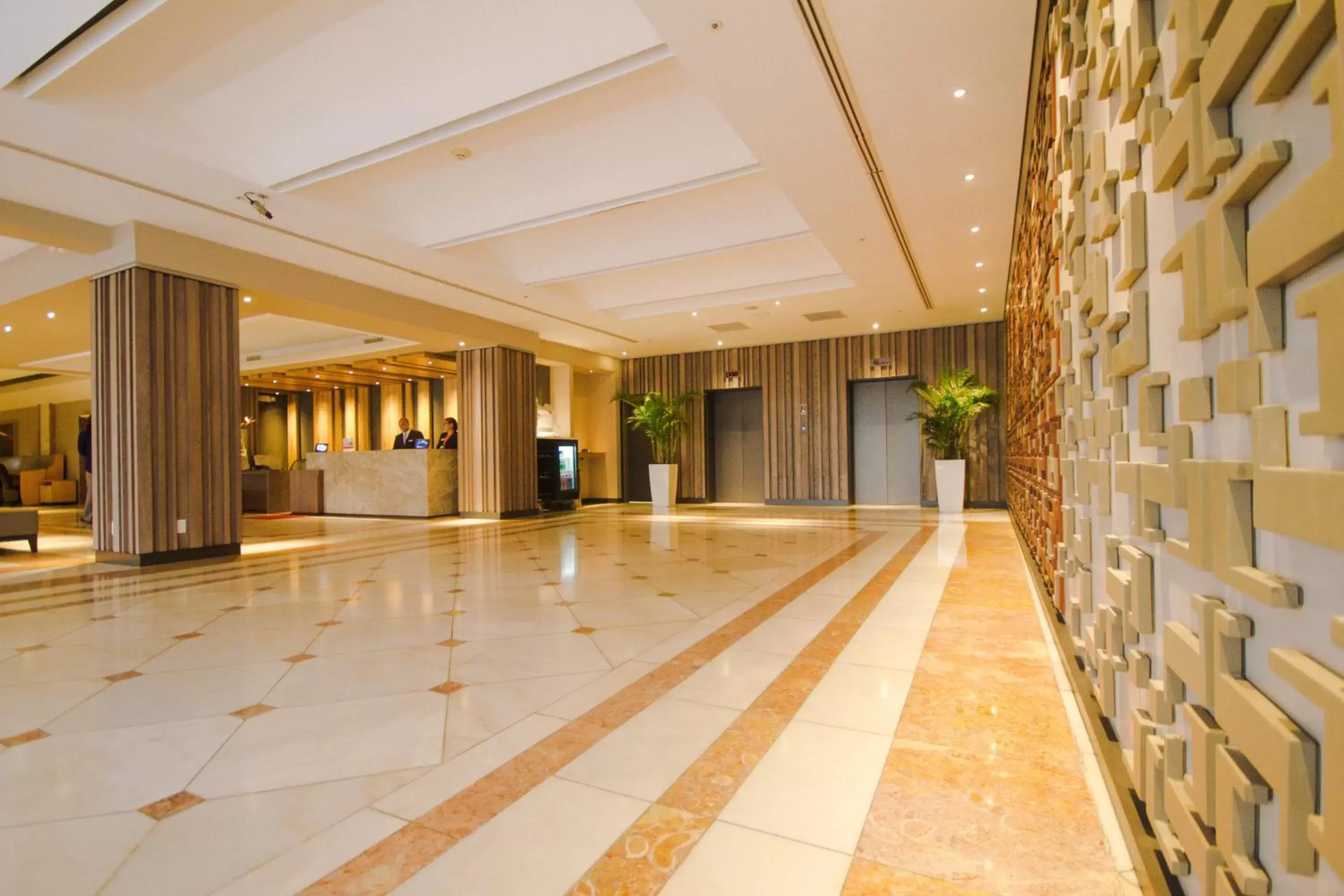 Property building, Lobby/Reception in Crowne Plaza Managua, an IHG Hotel