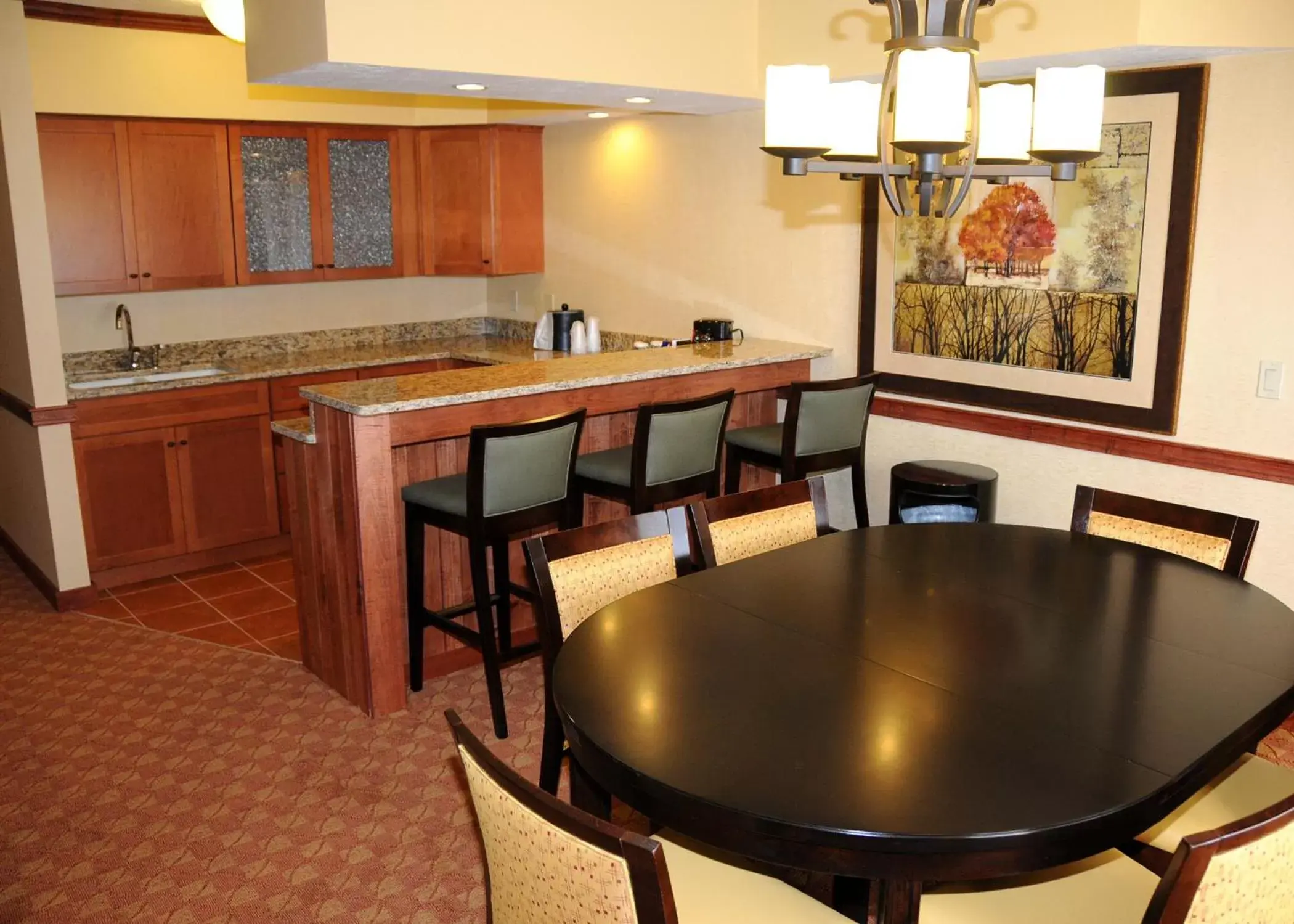 Photo of the whole room, Kitchen/Kitchenette in Slopeside Hotel by Seven Springs Resort