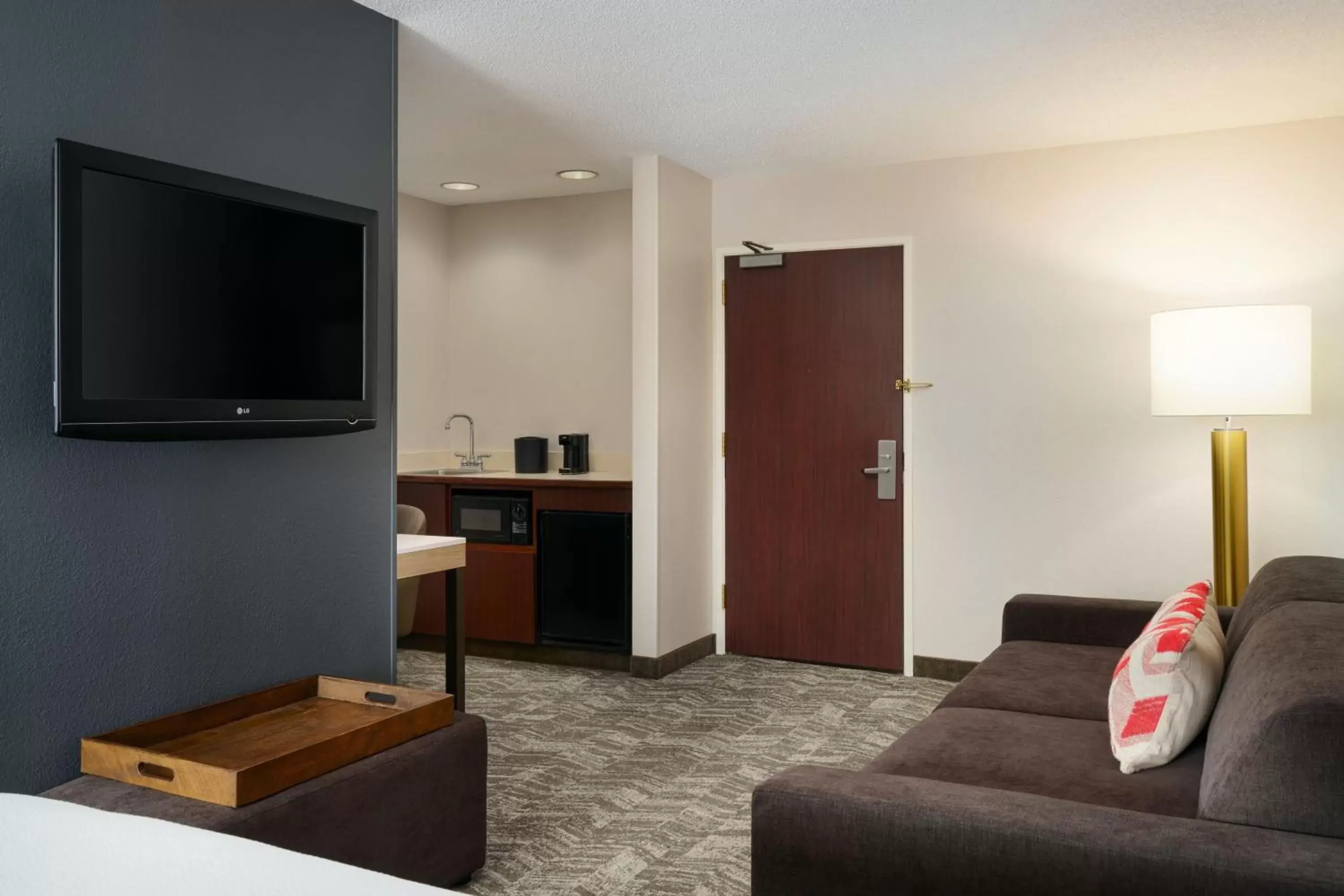 Bedroom, TV/Entertainment Center in SpringHill Suites Edgewood Aberdeen