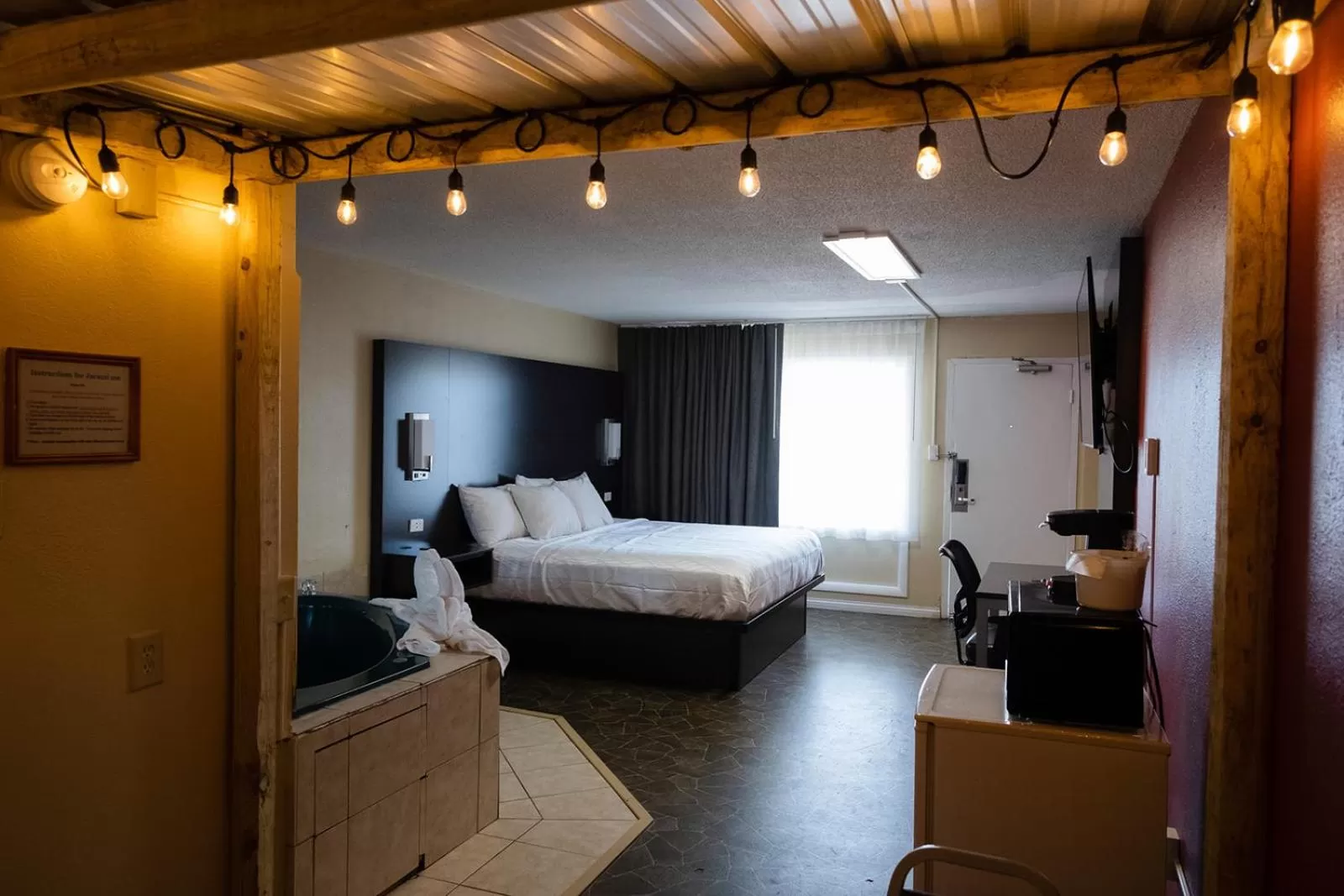 Photo of the whole room, Bed in Envi Boutique Hotel Henderson-Evansville South