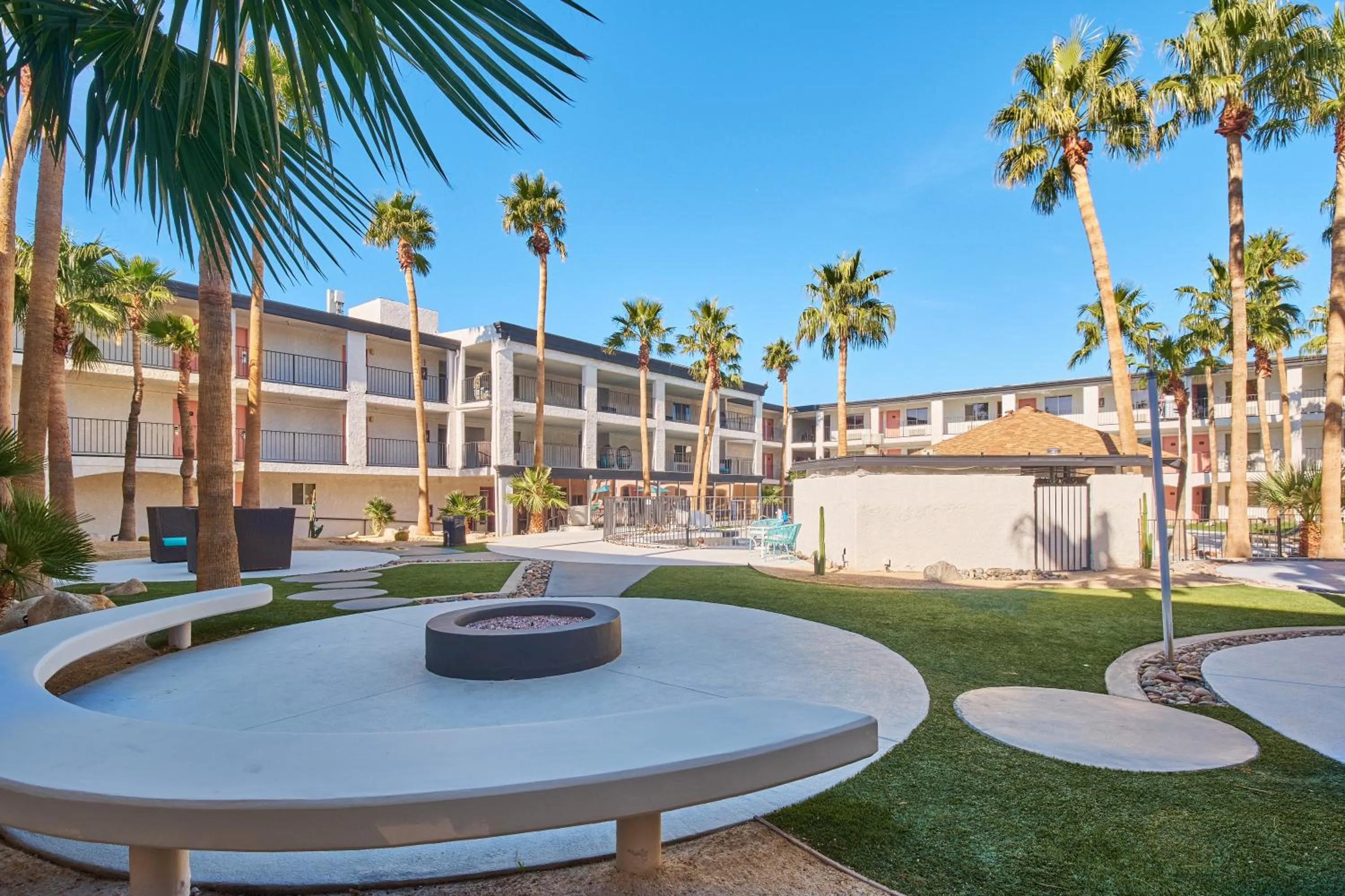 flat iron in Aqua Soleil Hotel and Mineral Water Spa