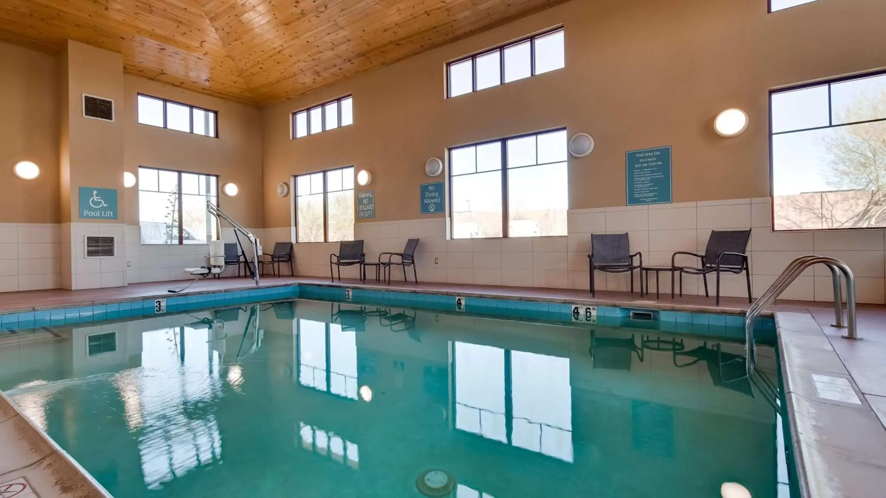 Activities, Swimming Pool in Best Western Plus Chandler Hotel & Suites