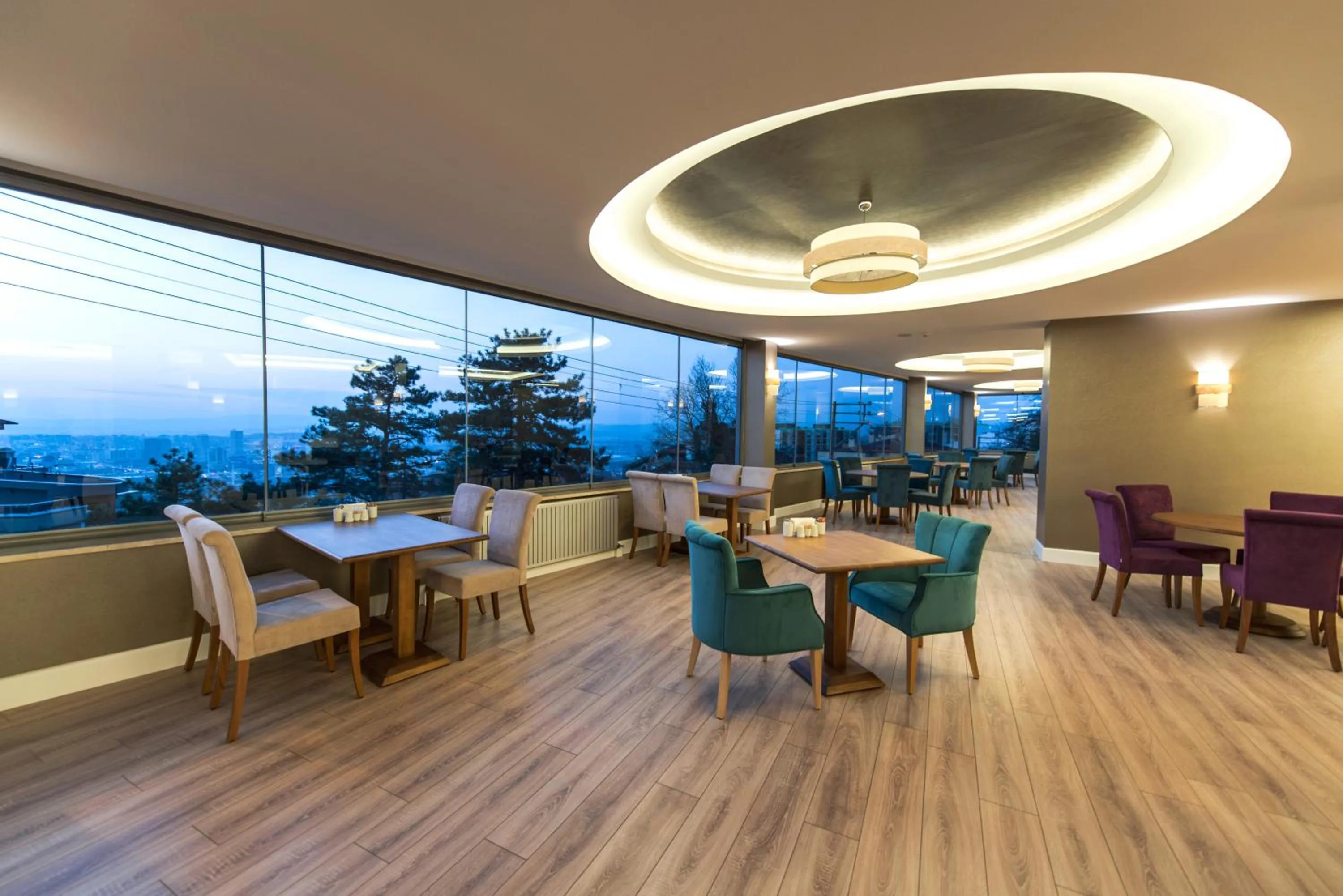 Restaurant/places to eat in The Berussa Hotel