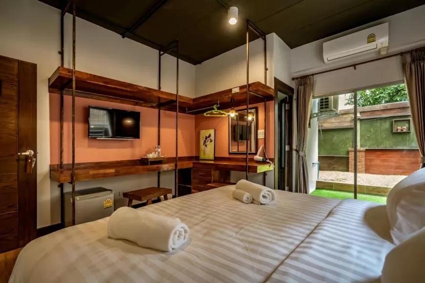 Photo of the whole room, Bed in Ingmon House