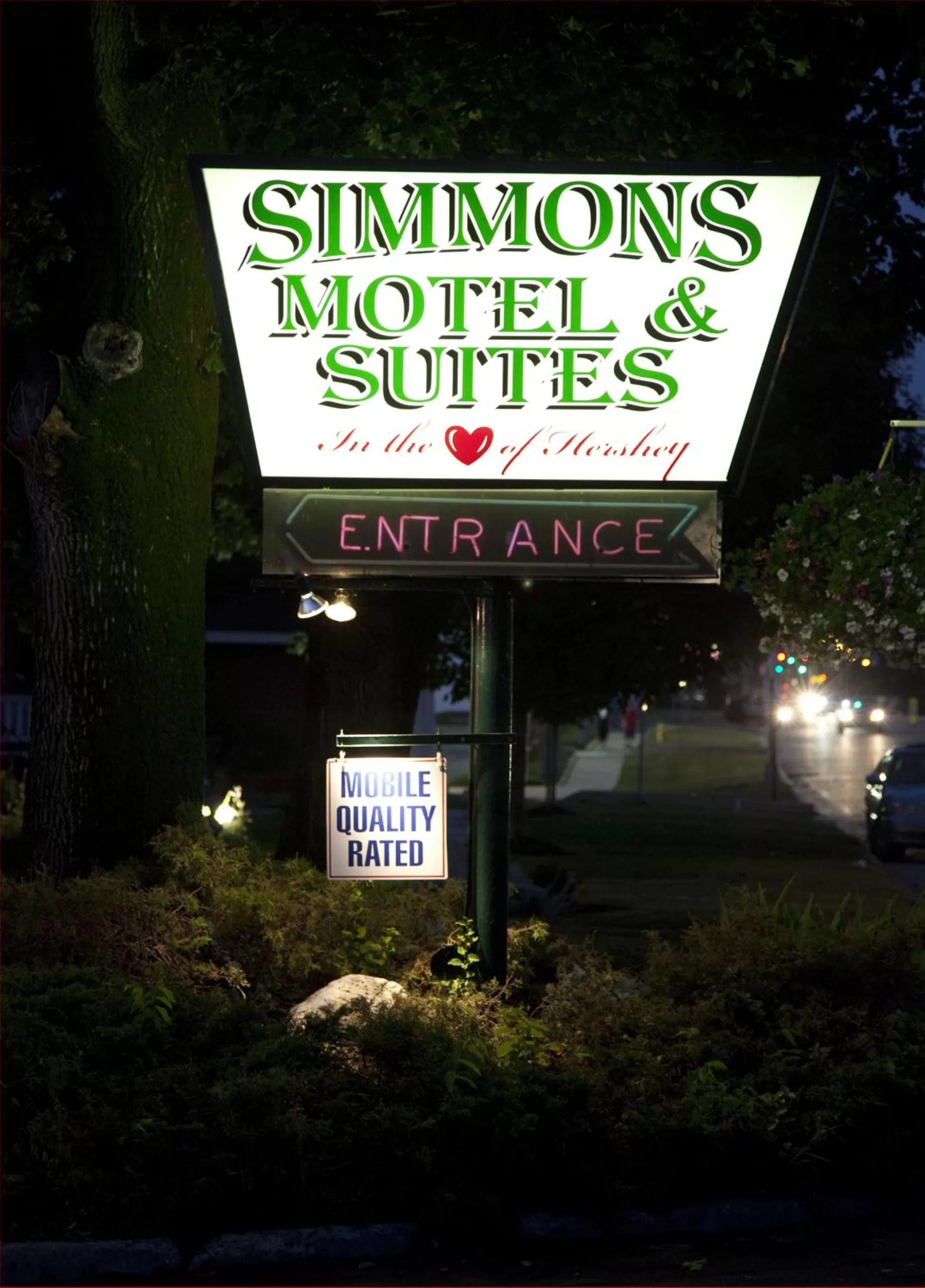 Facade/entrance in Simmons Motel and Suites