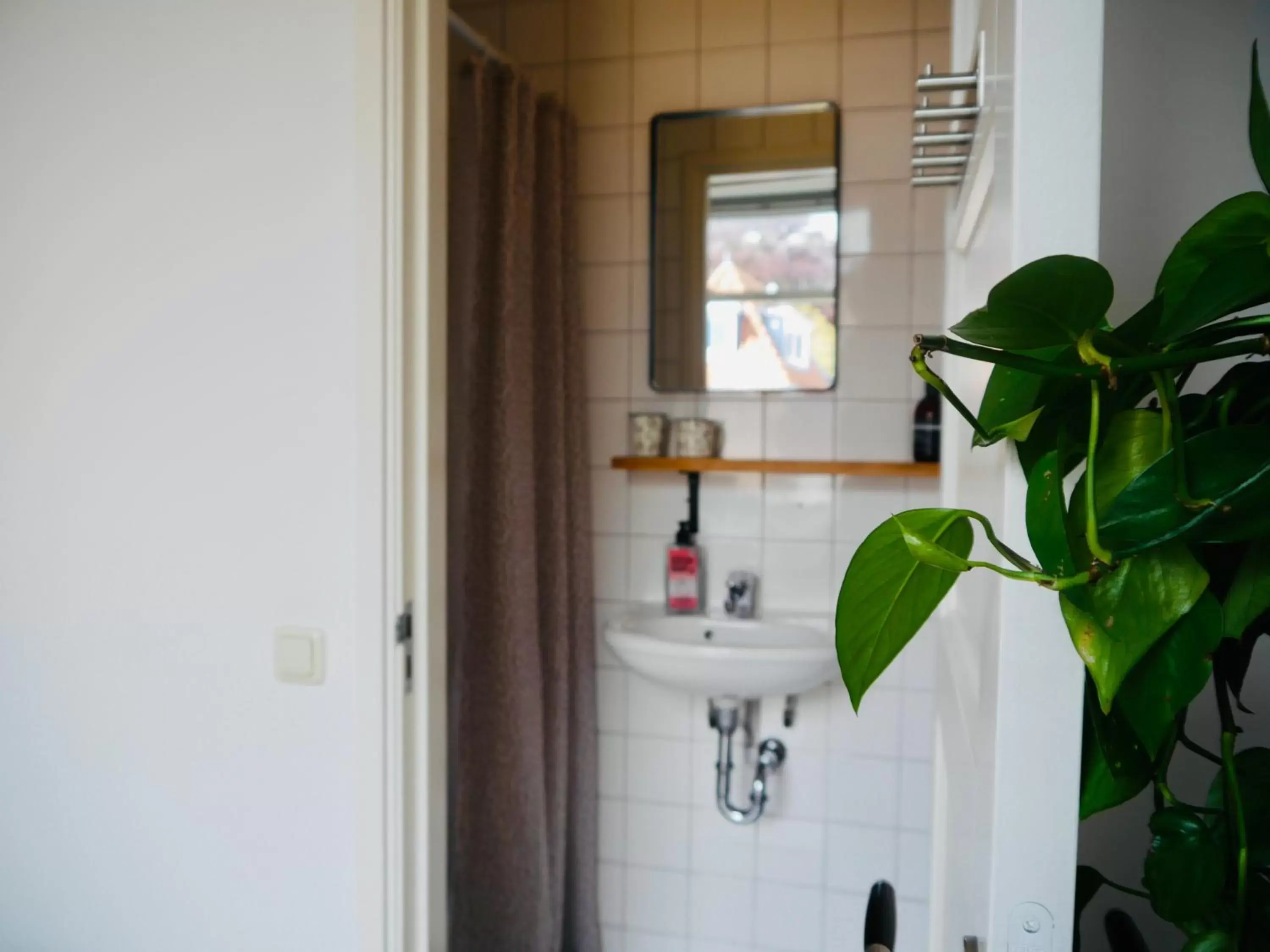 Shower, Bathroom in Groenlokaal