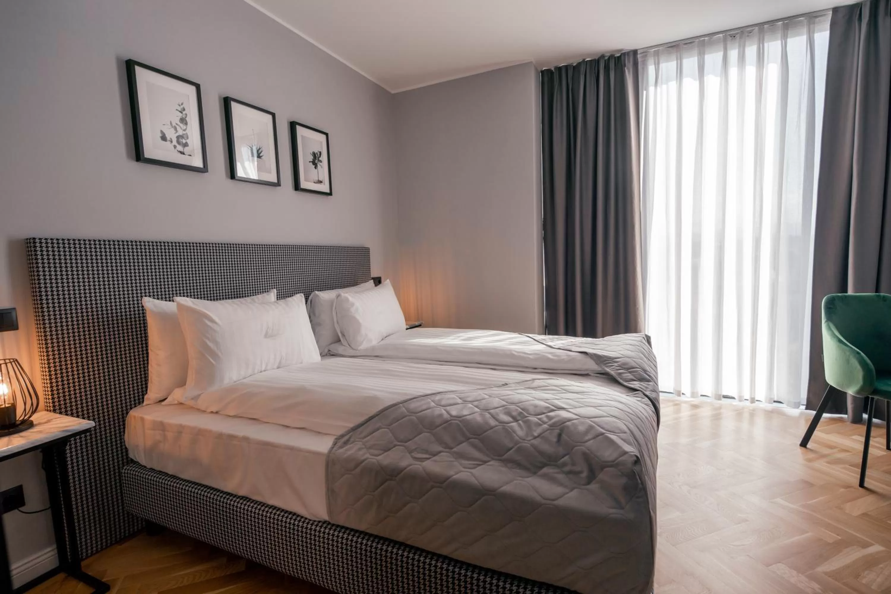 Bed in Hermanns Hotel & Spa Sibiu