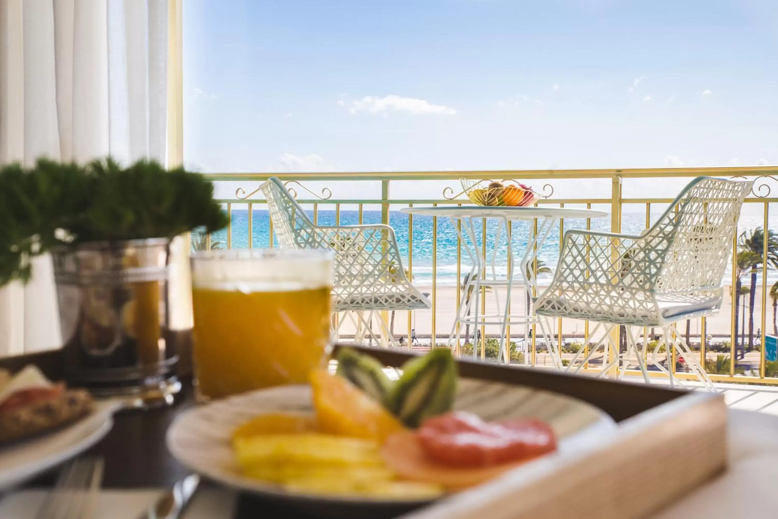 Balcony/Terrace in Hotel Almirante