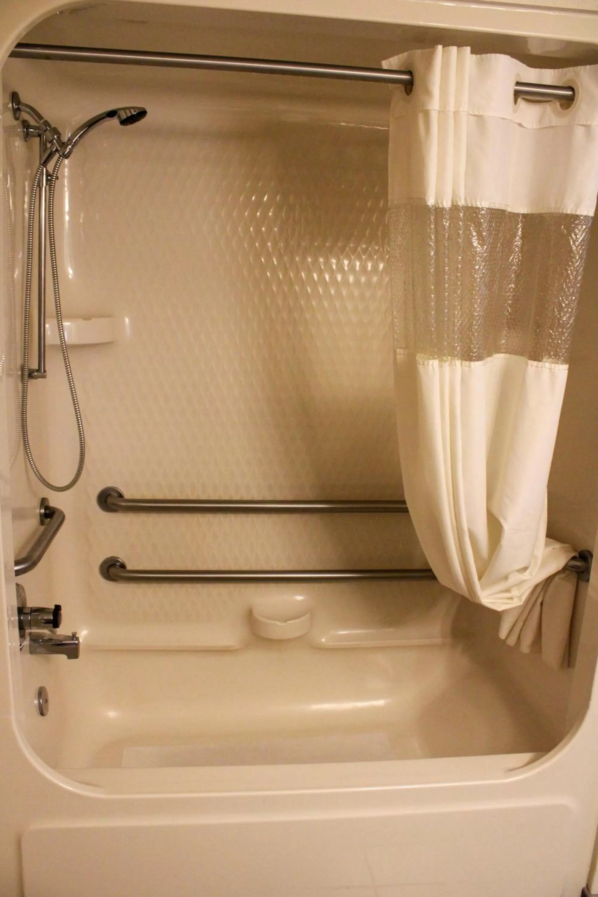 Sleep Inn Bend Crossroads Plaza