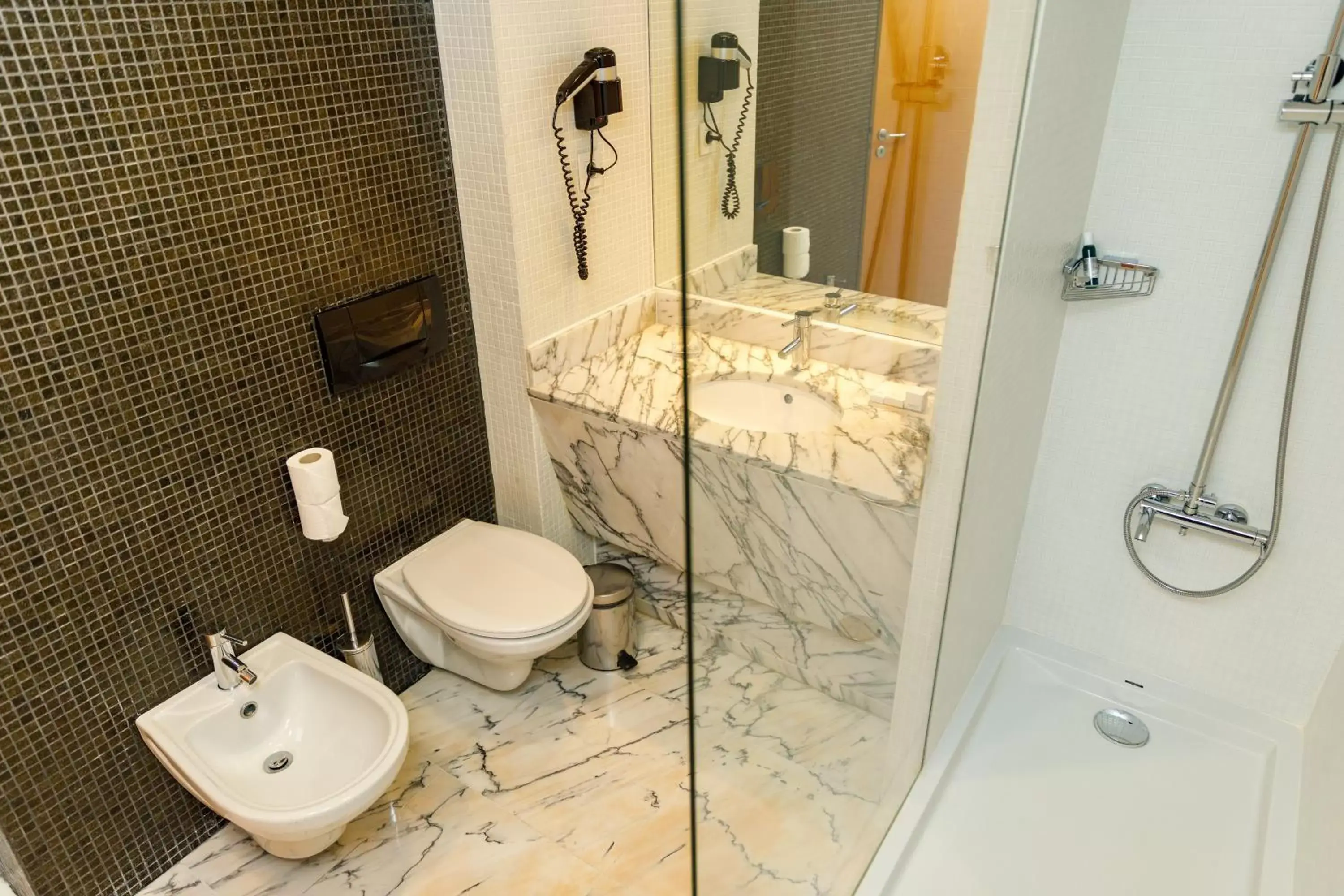 Toilet, Bathroom in Marina Club Lagos Resort