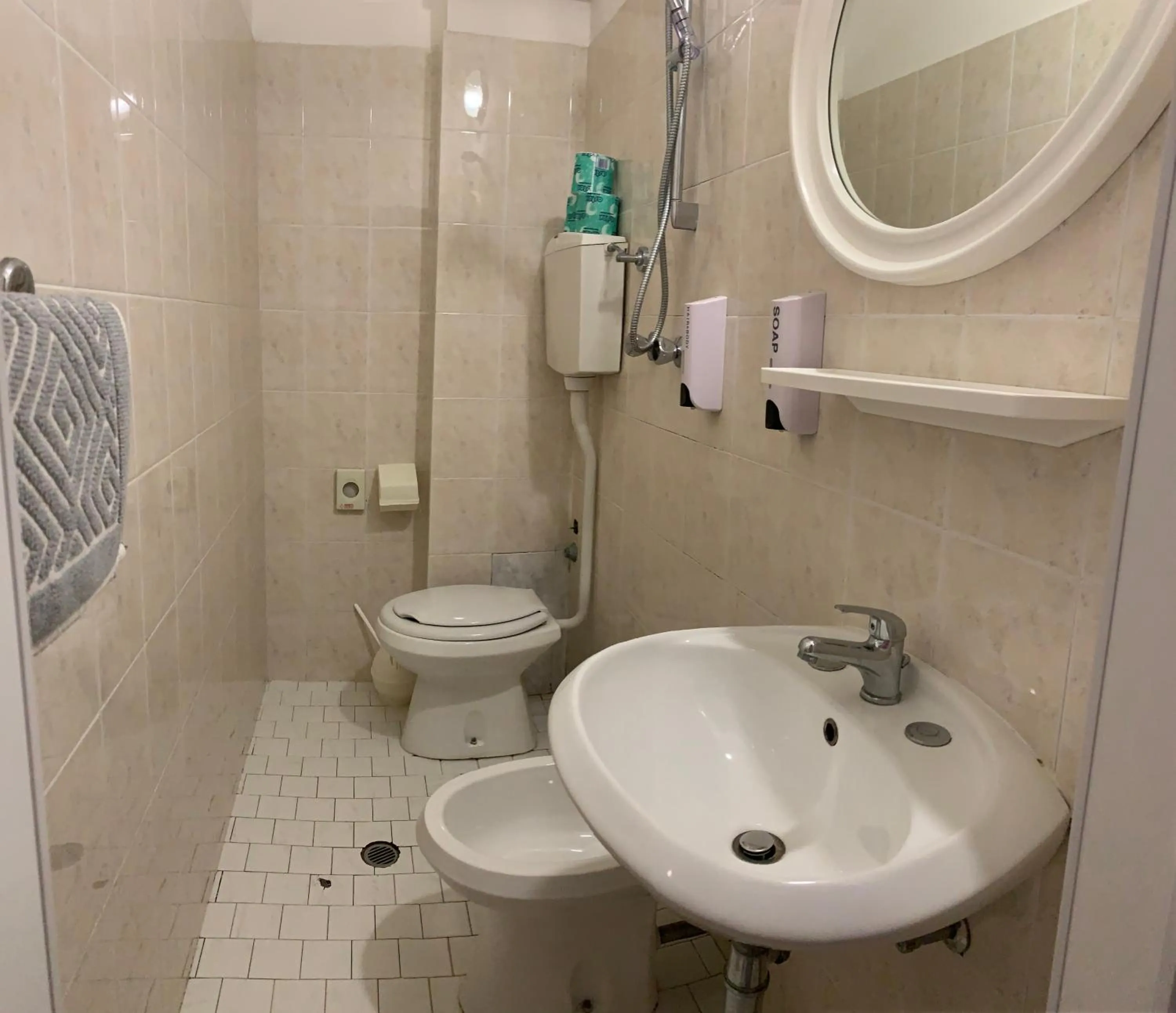 Shower in Hotel Laika