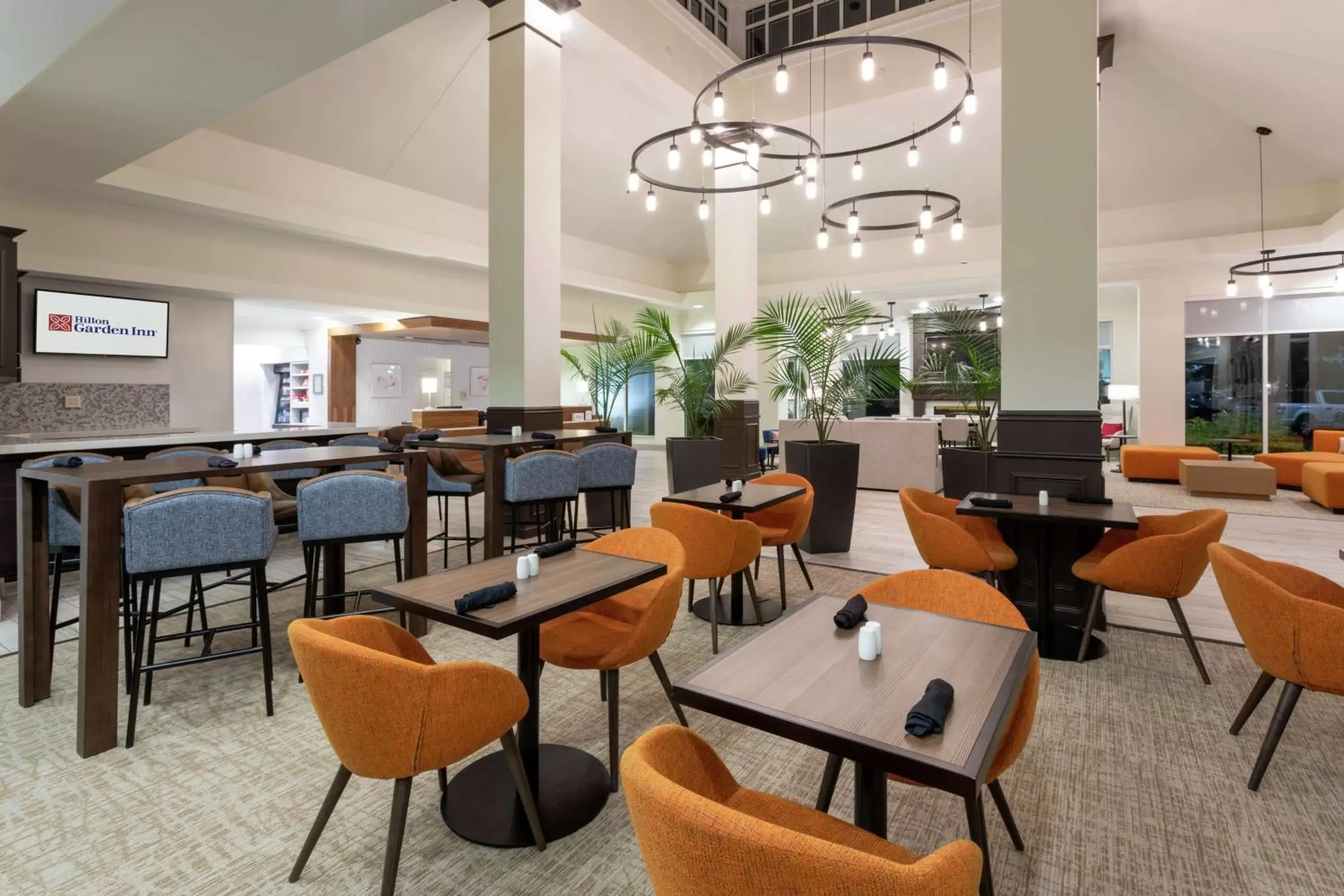 Dining area, Restaurant/Places to Eat in Hilton Garden Inn Minneapolis/Bloomington