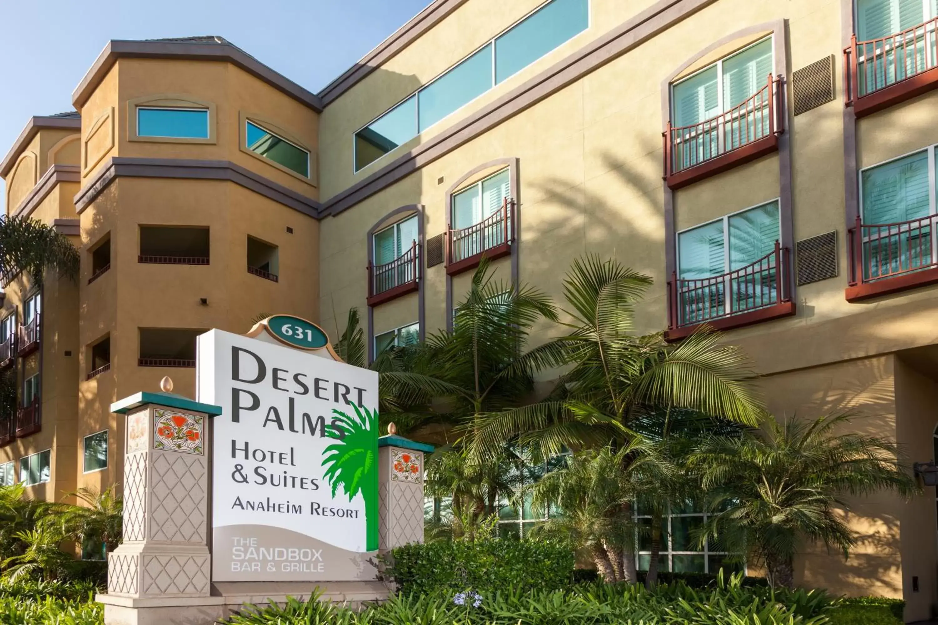 Facade/entrance, Property Building in Desert Palms Hotel & Suites Anaheim Resort