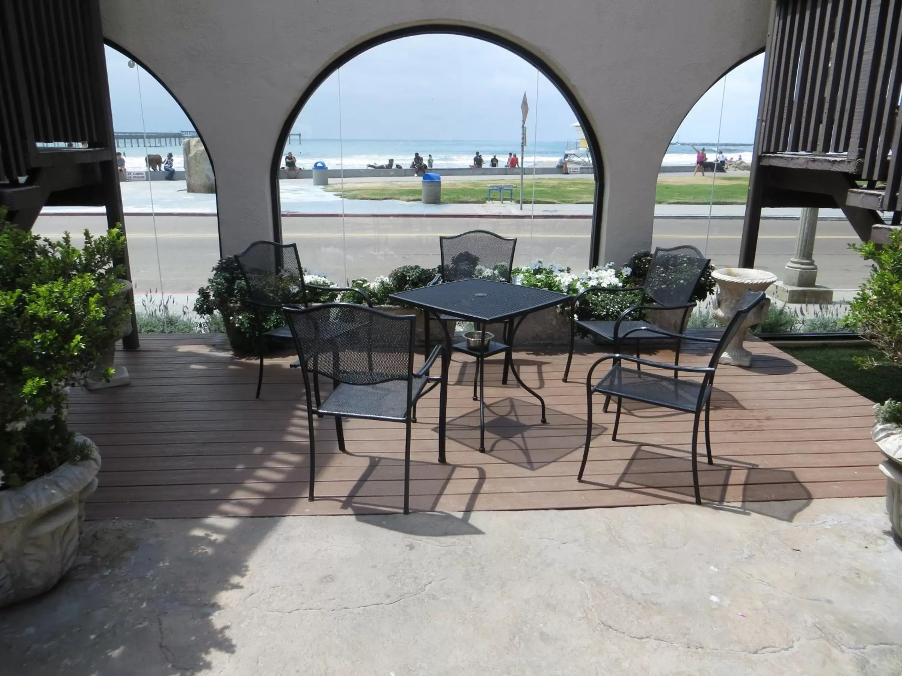 Area and facilities in Ocean Beach Hotel