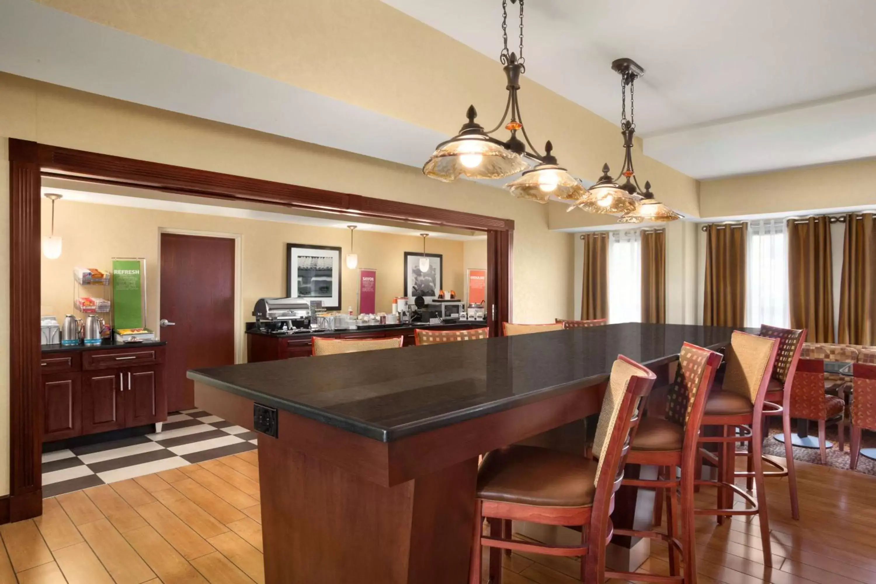 Dining area, Restaurant/Places to Eat in Hampton Inn Forrest City