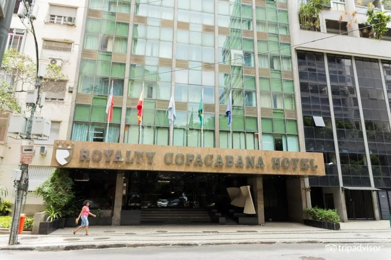 Property building in Royalty Copacabana Hotel Property building in Royalty Copacabana Hotel