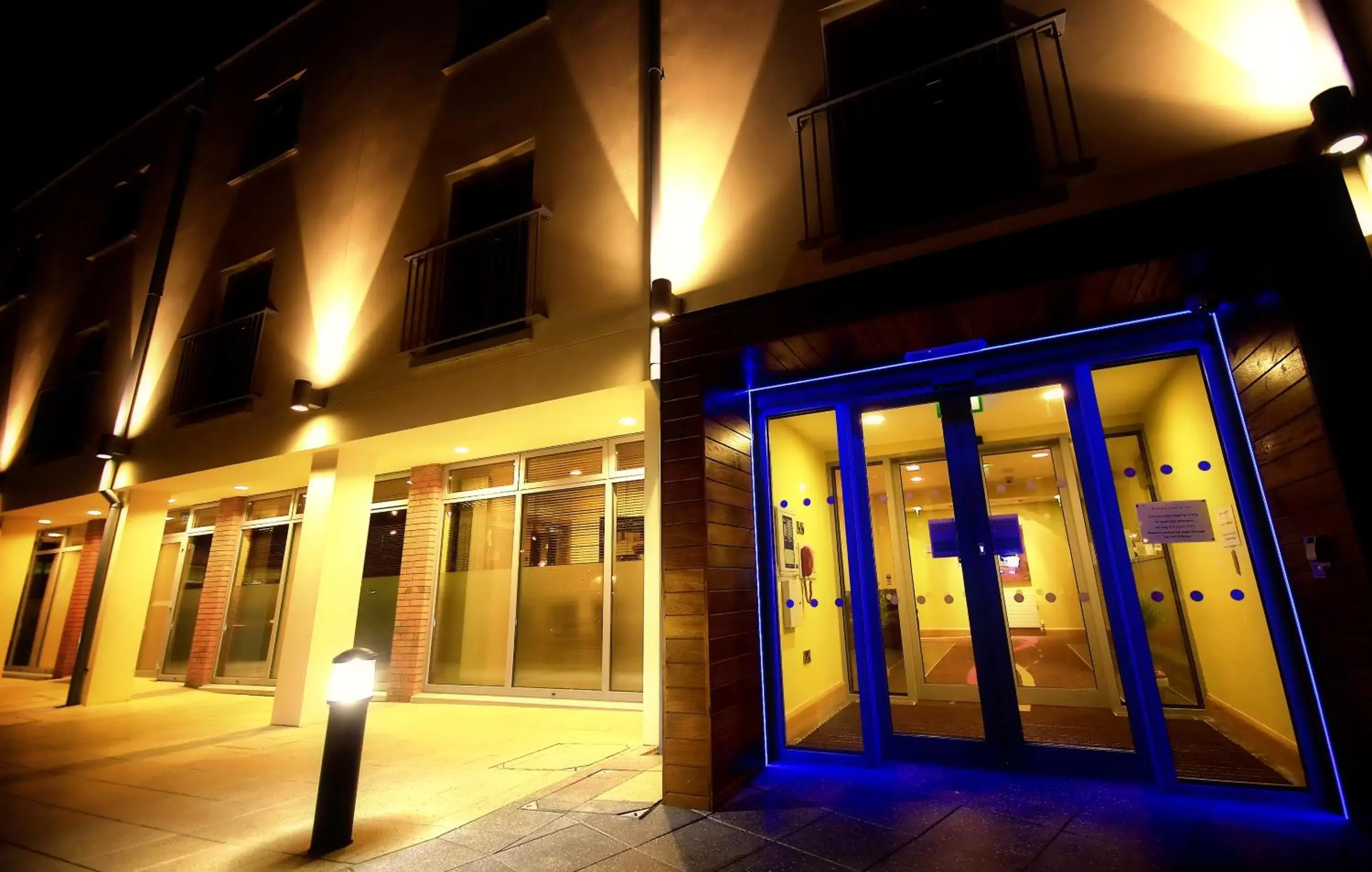 Facade/Entrance in Belmore Court & Motel