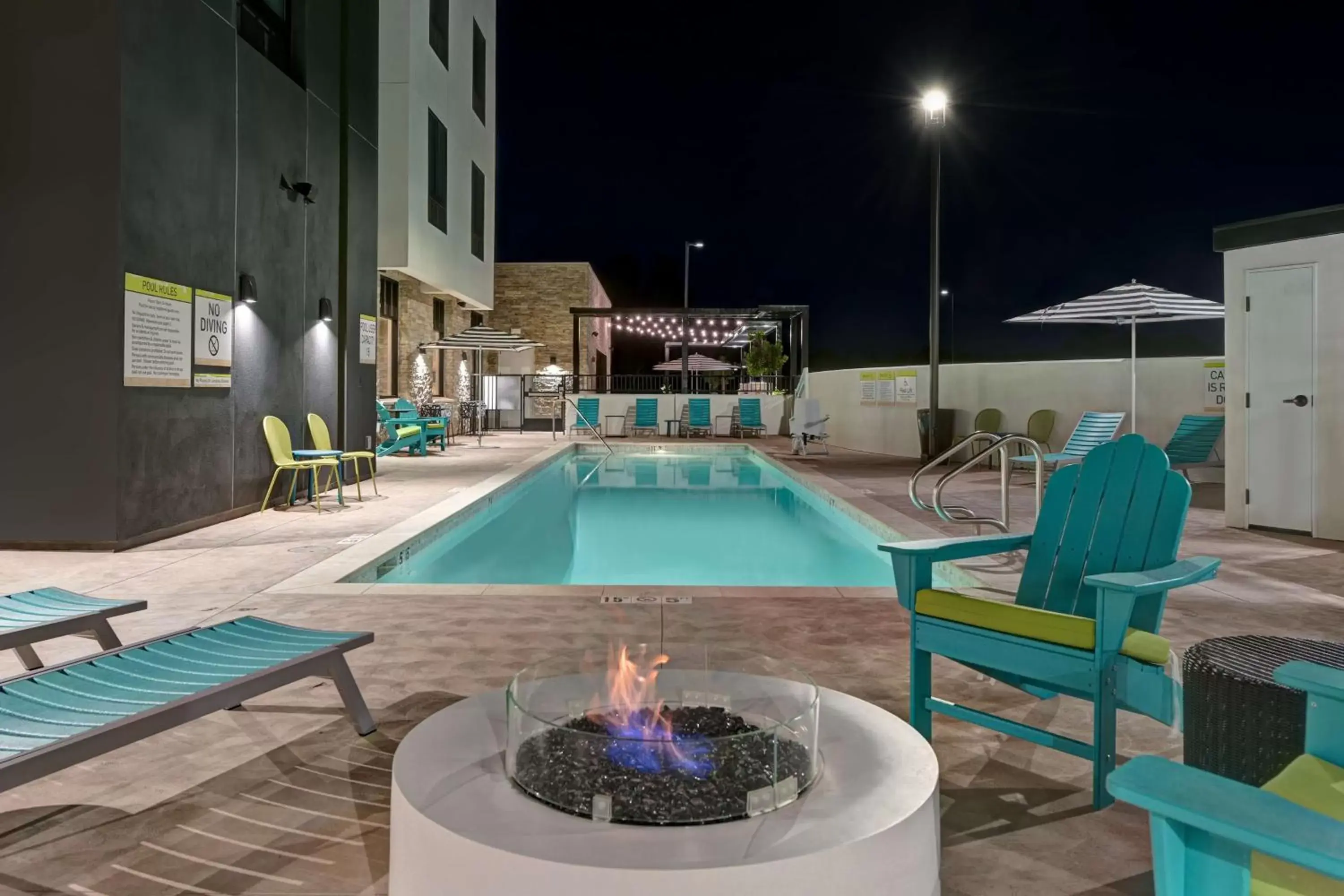 Pool view, Swimming Pool in Home2 Suites By Hilton Atascadero, Ca