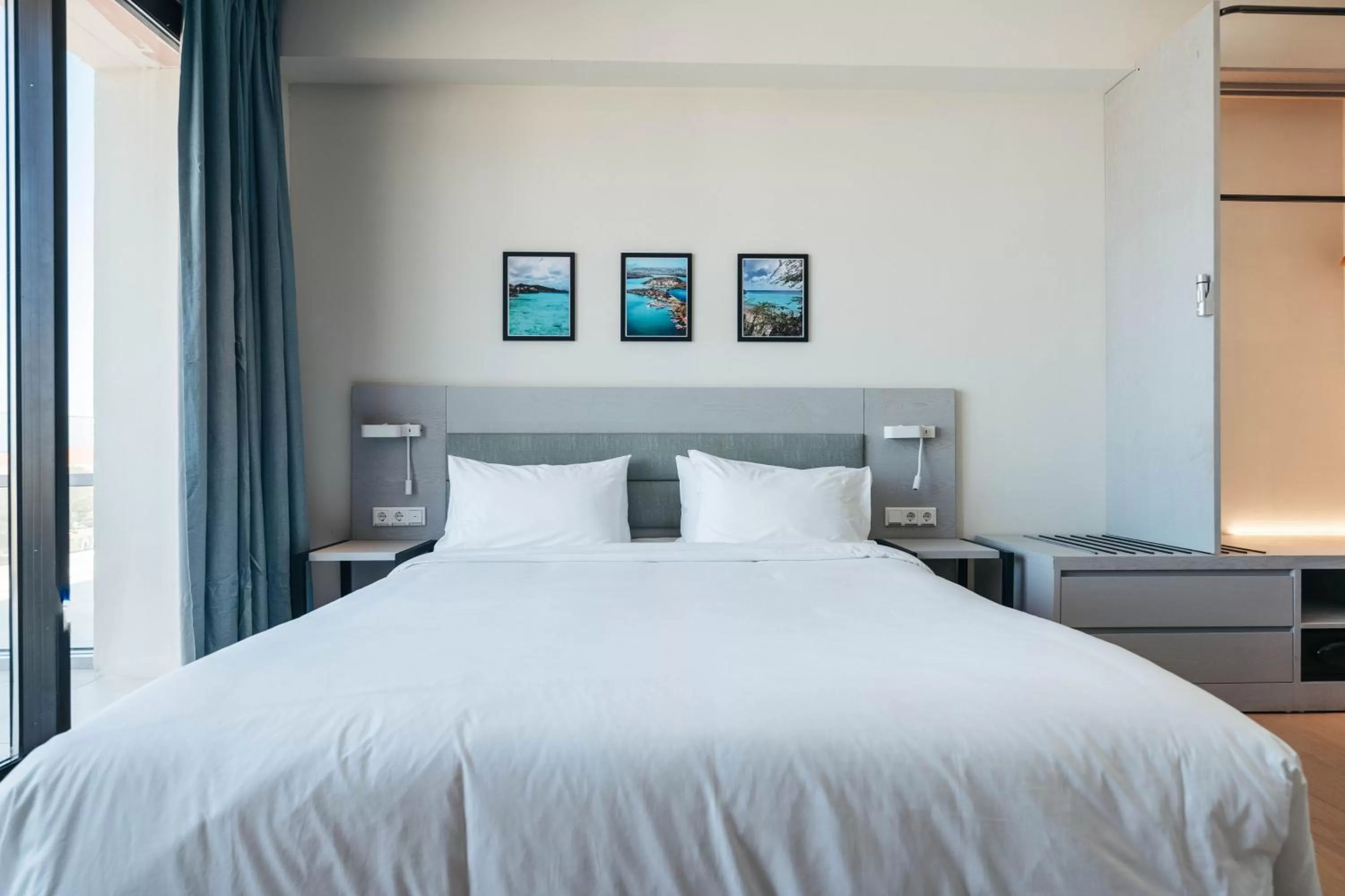 Bed in Elements Hotel & Shops Curaçao