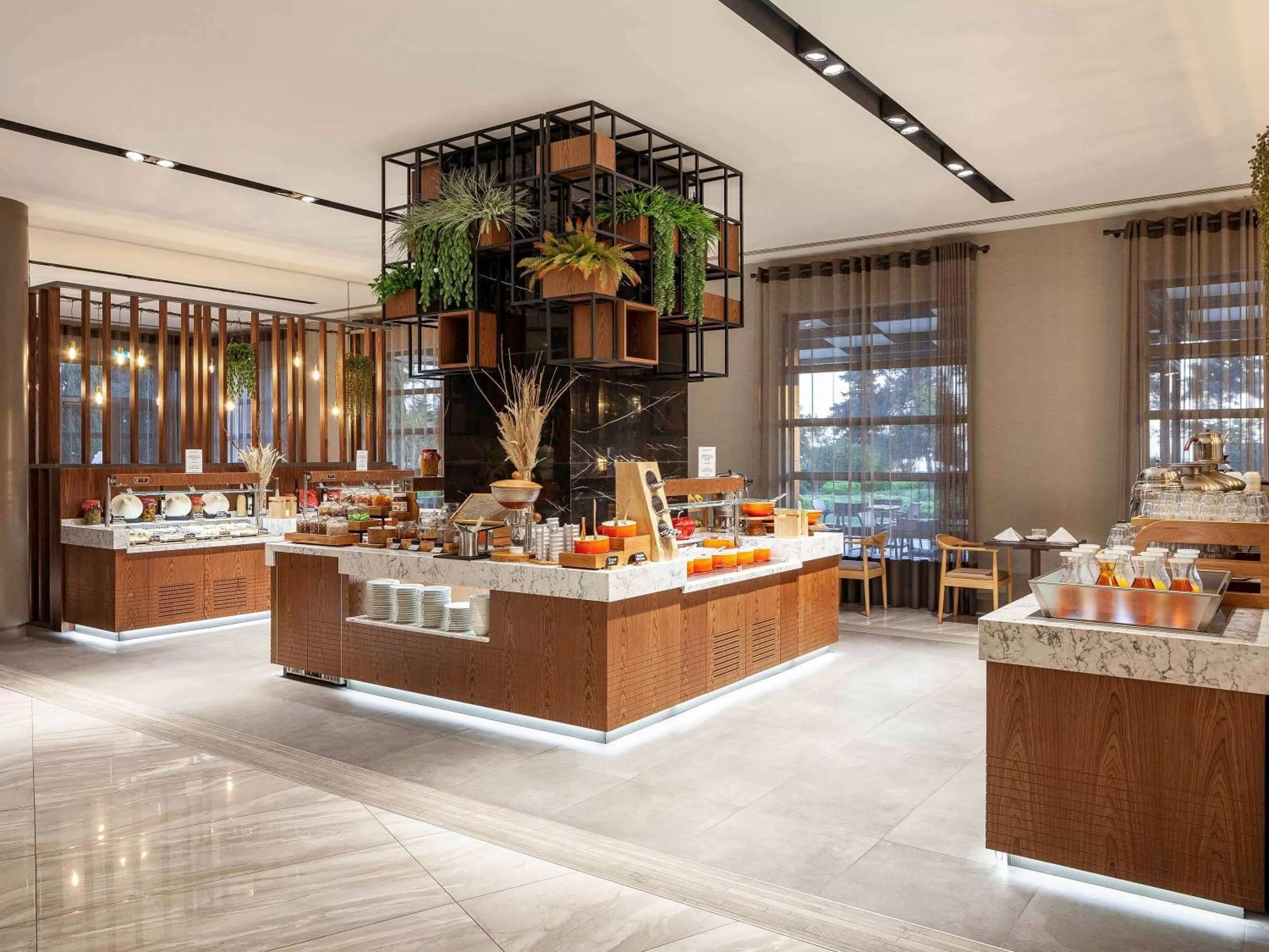 Restaurant/places to eat in Novotel Trabzon