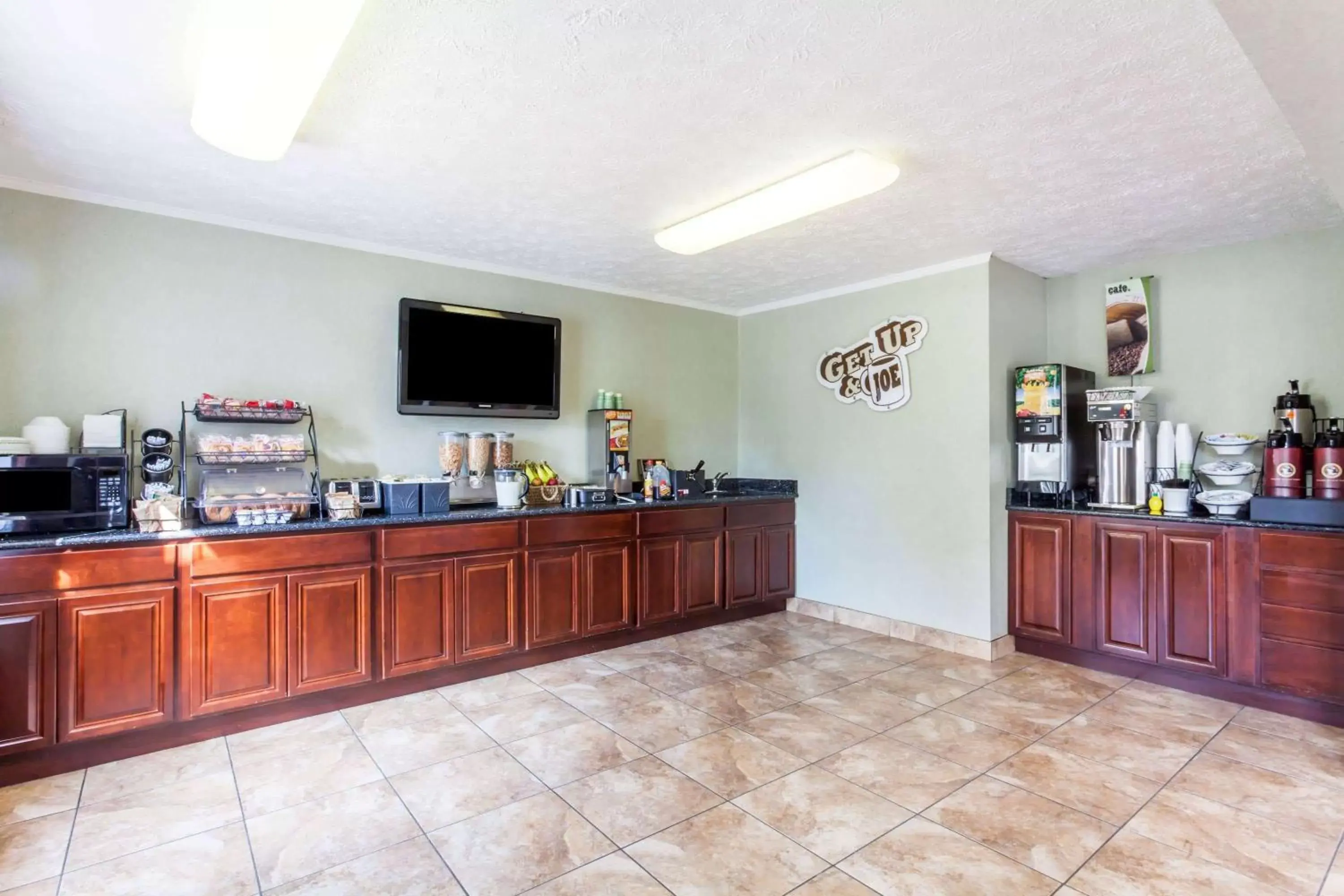 Restaurant/places to eat in Microtel Inn by Wyndham Wilson Restaurant/places to eat in Microtel Inn by Wyndham Wilson