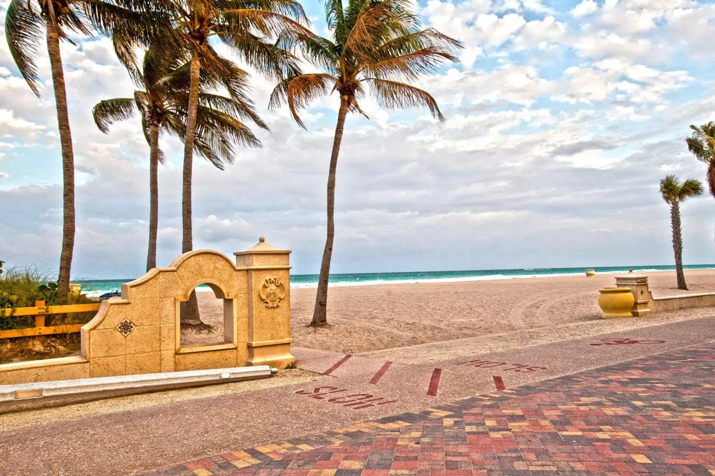 Beach in Hollywood Beach Tower by Capital Vacations