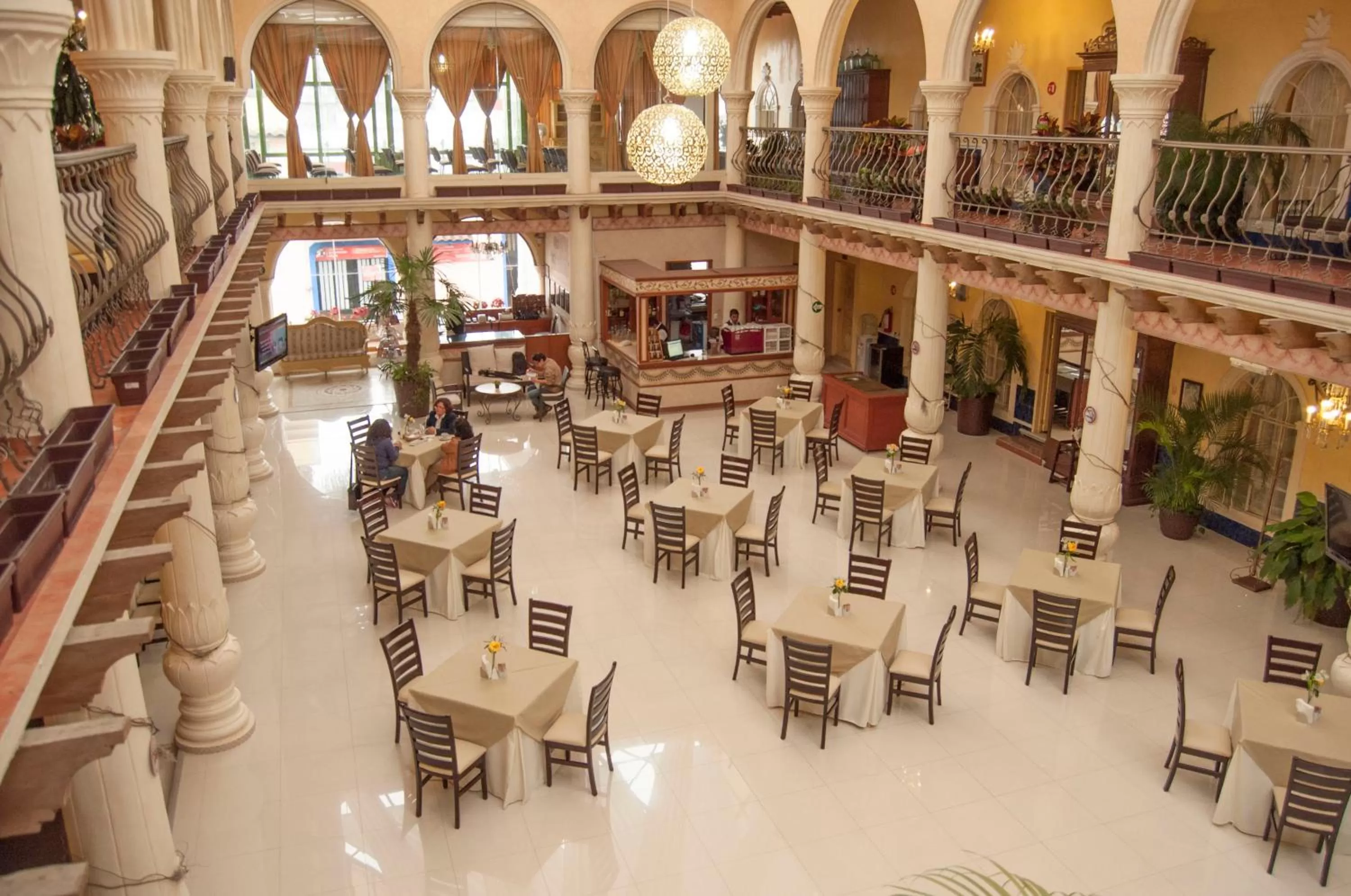 Restaurant/places to eat in Centro Hotel Villa las Margaritas