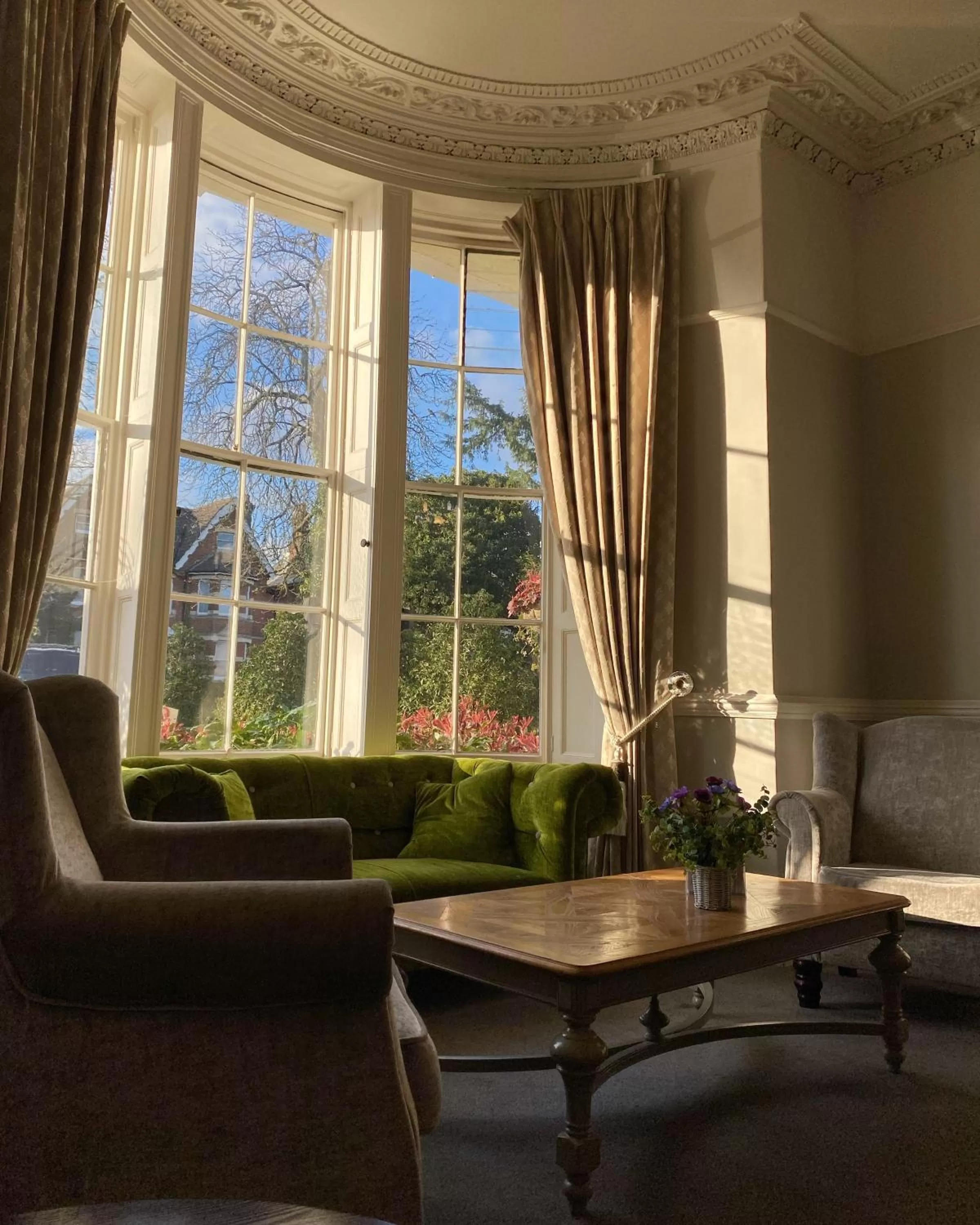 Lobby or reception in Alton House Hotel