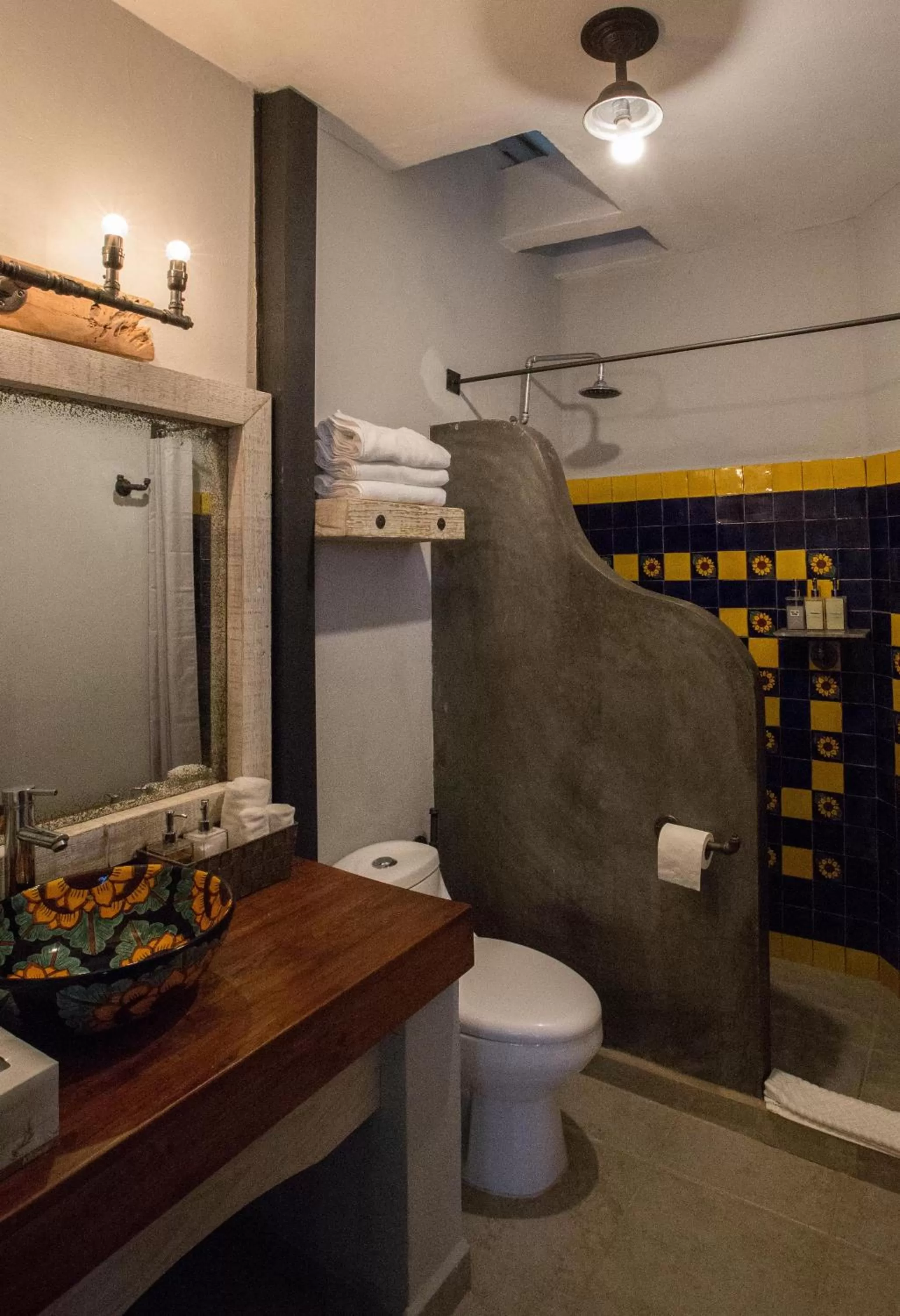 Toilet in Casa Naré Adults Only