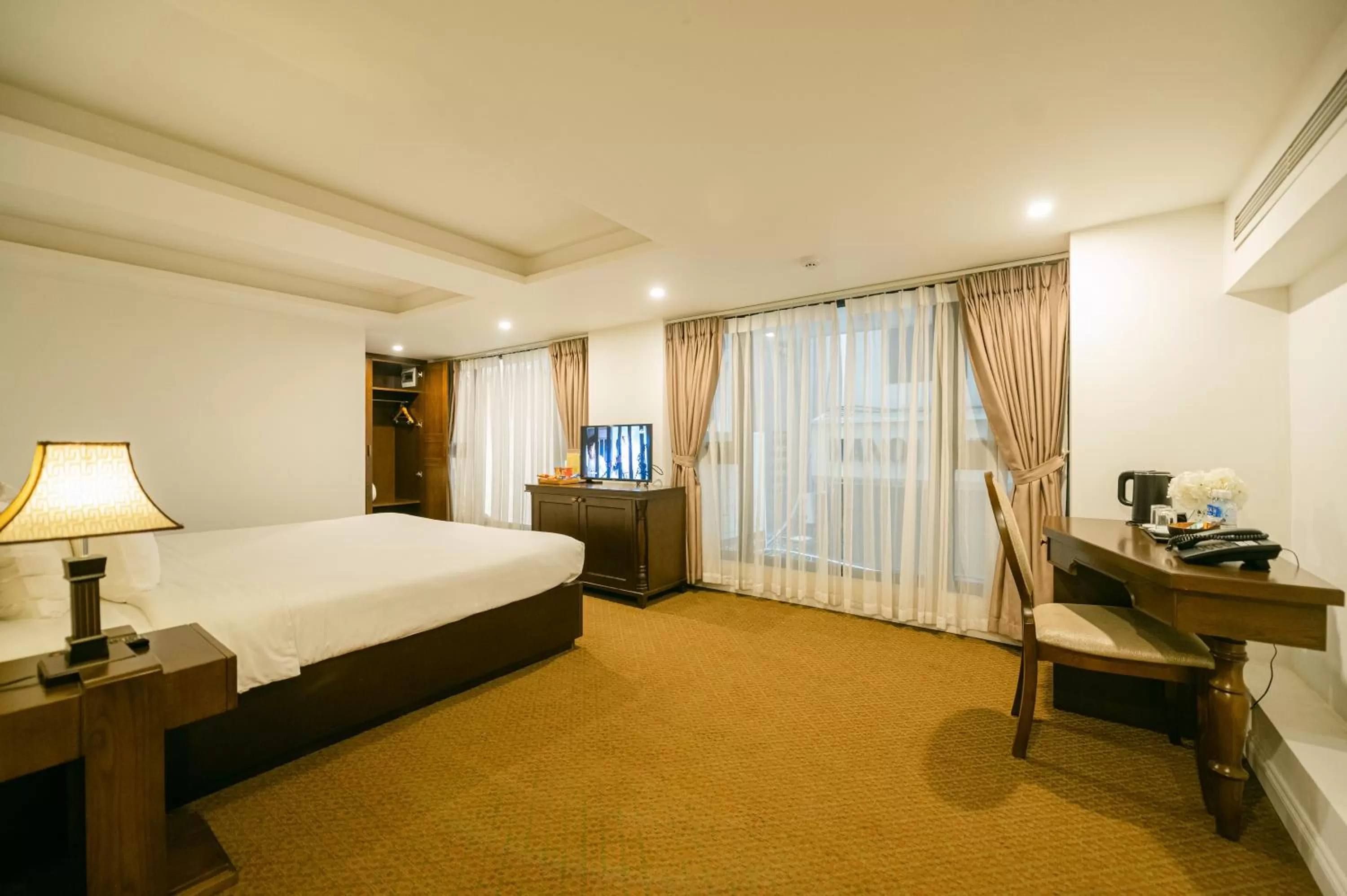 Bedroom, Bed in Marigold Hotel Hanoi