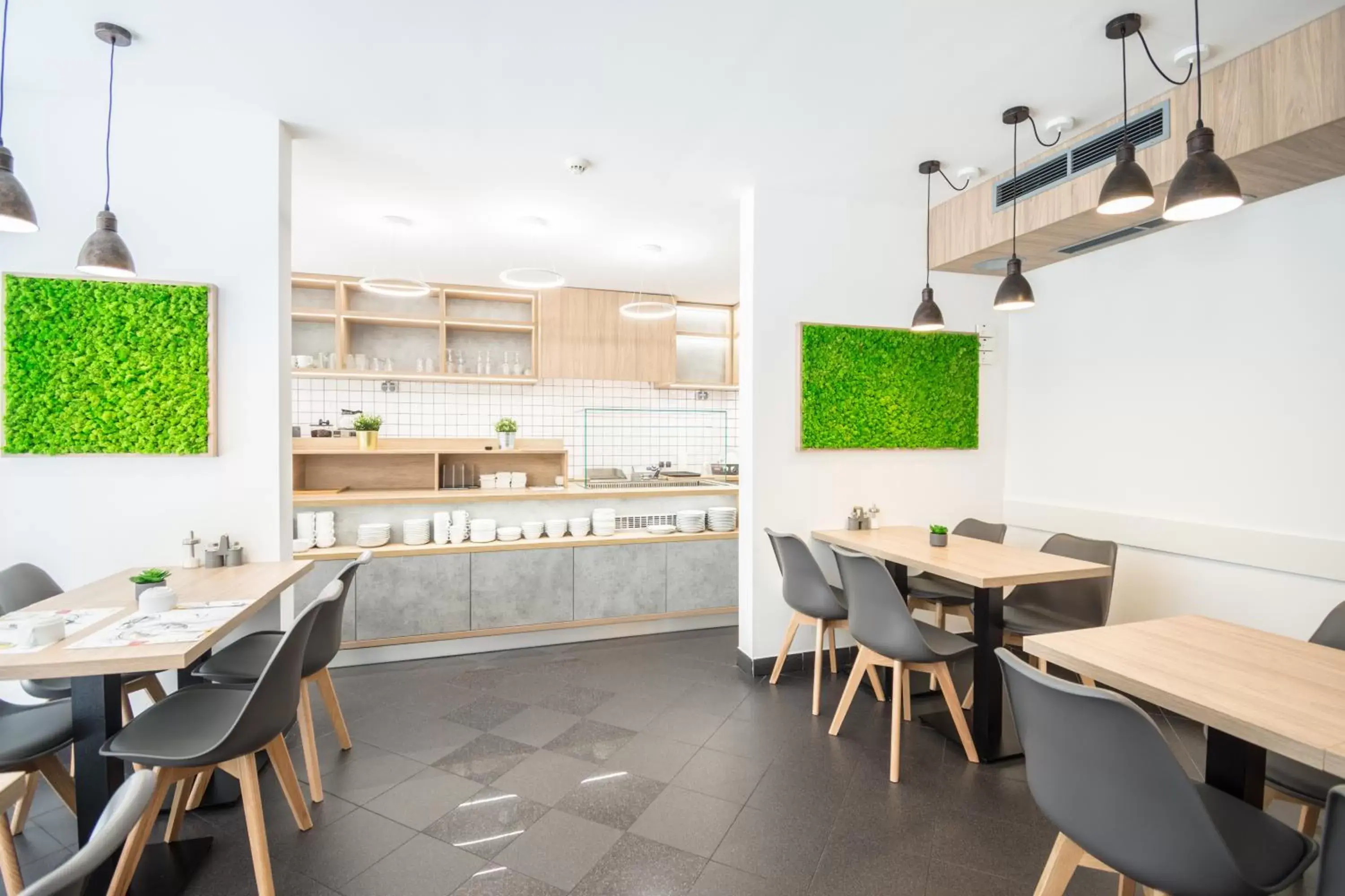 Restaurant/places to eat in Hotel Orion Restaurant/places to eat in Hotel Orion