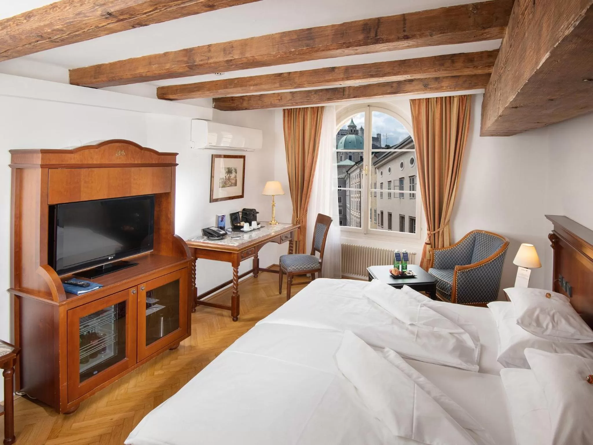 Bedroom, Bed in Radisson Blu Hotel Altstadt