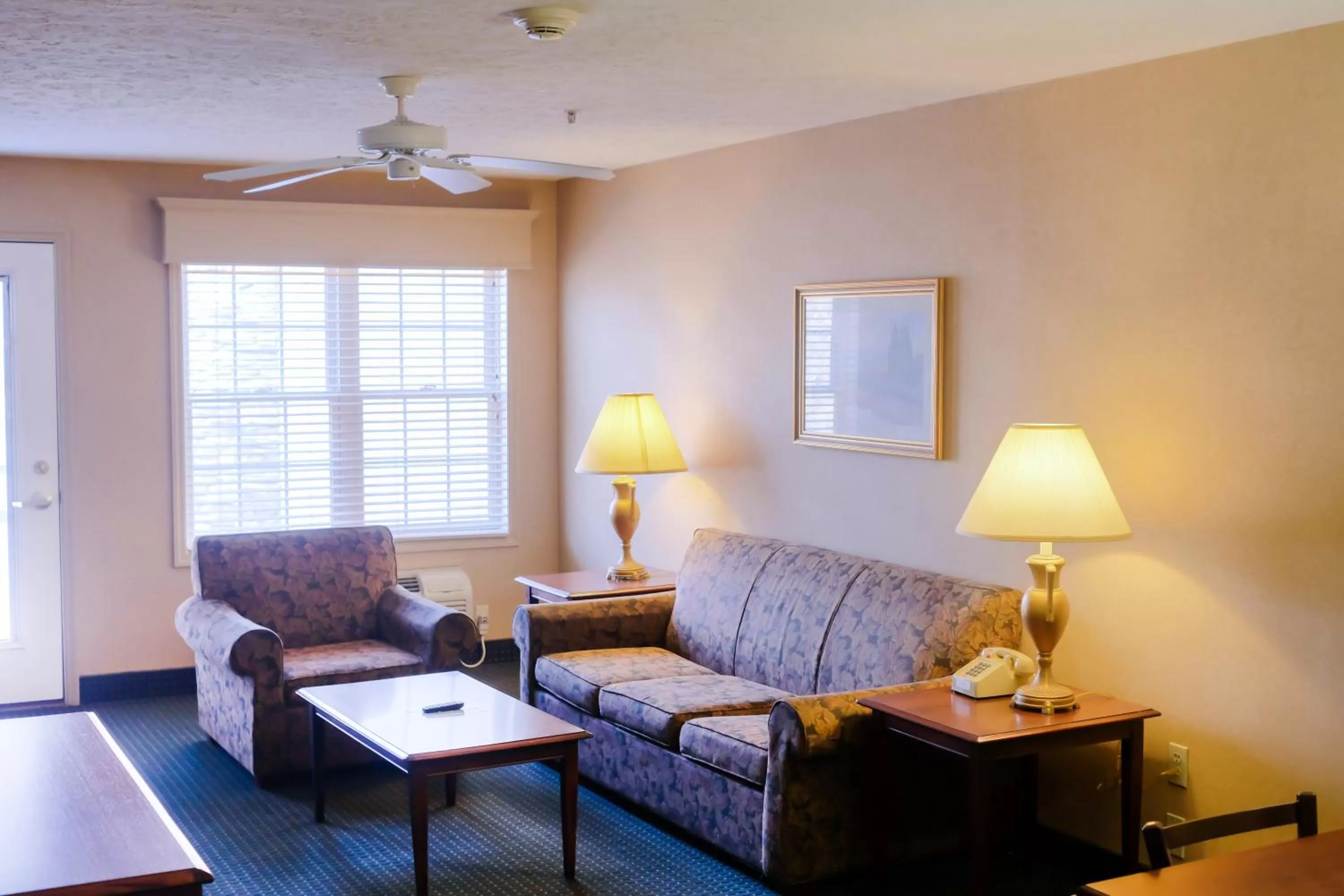 Living room in Split Rock Resort