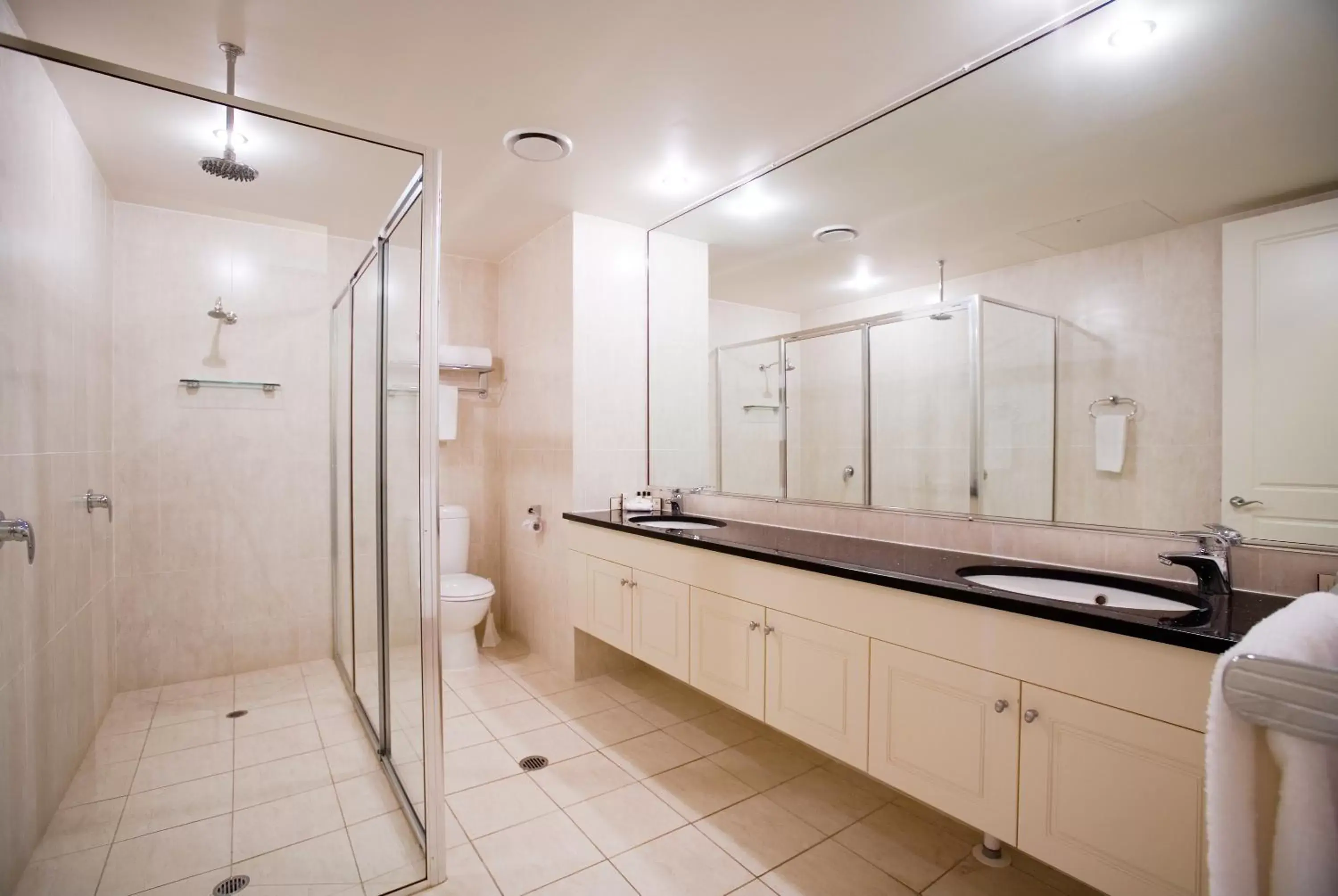 Bathroom in Redearth Boutique Hotel