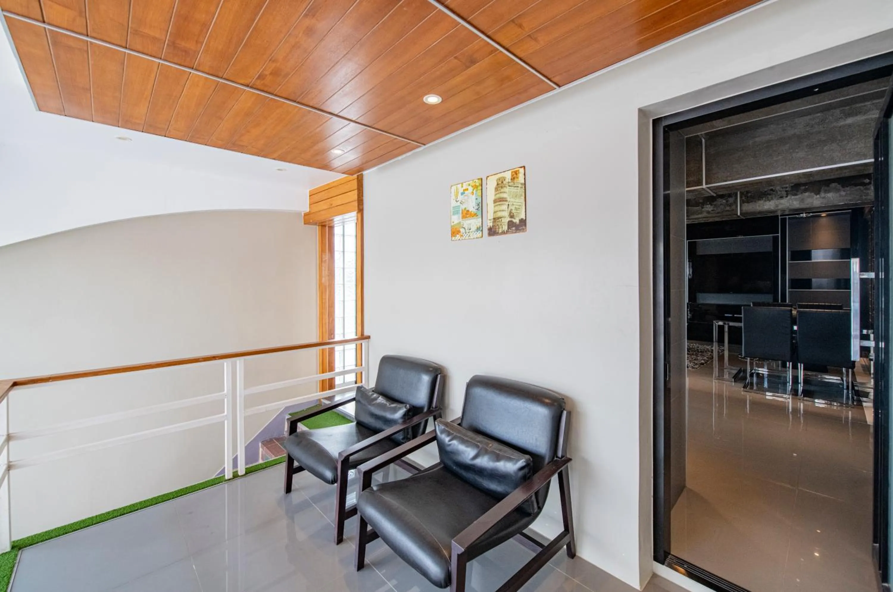 Seating area in NH Boat Lagoon Phuket Resort