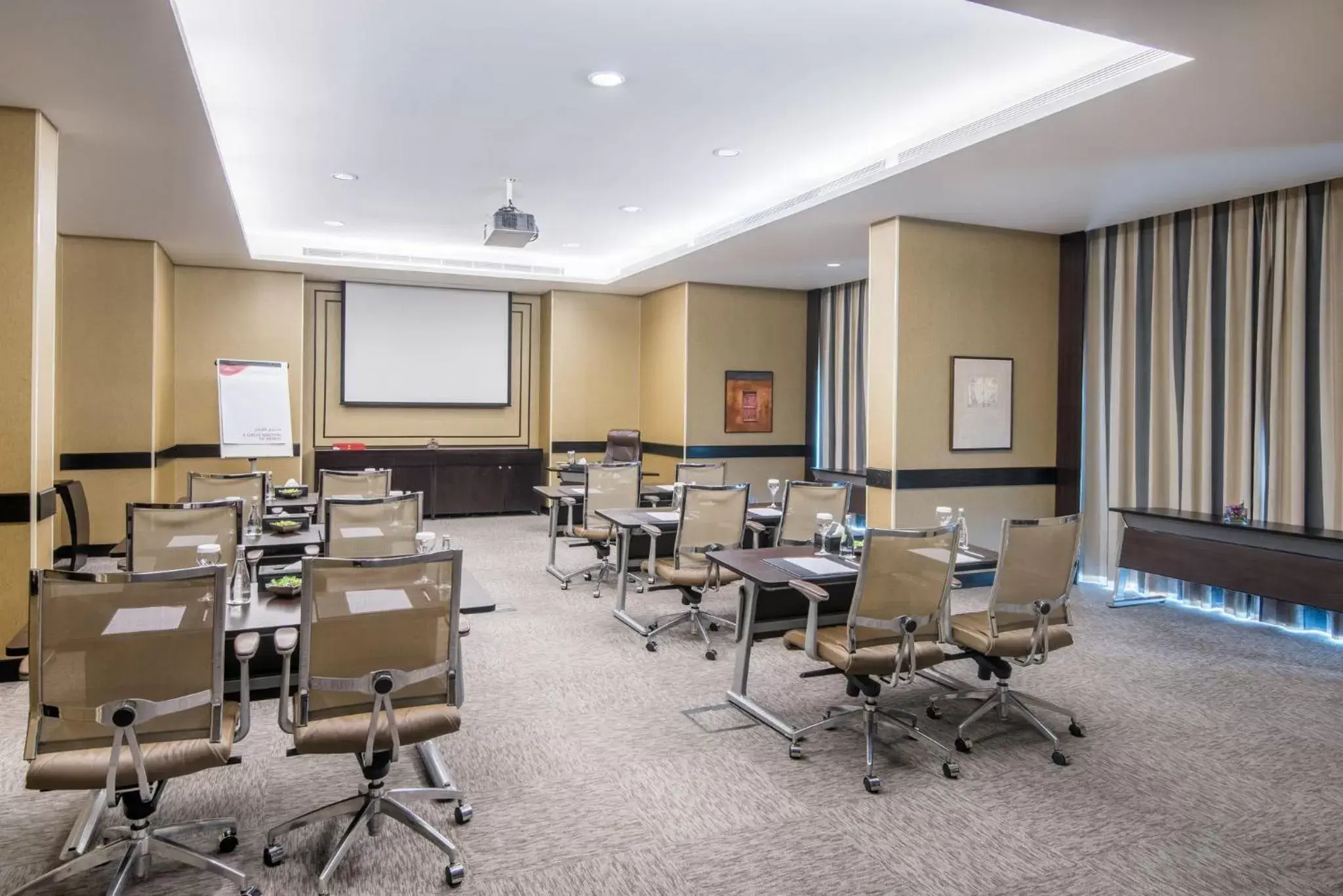 Meeting/conference room in Crowne Plaza Jeddah, an IHG Hotel