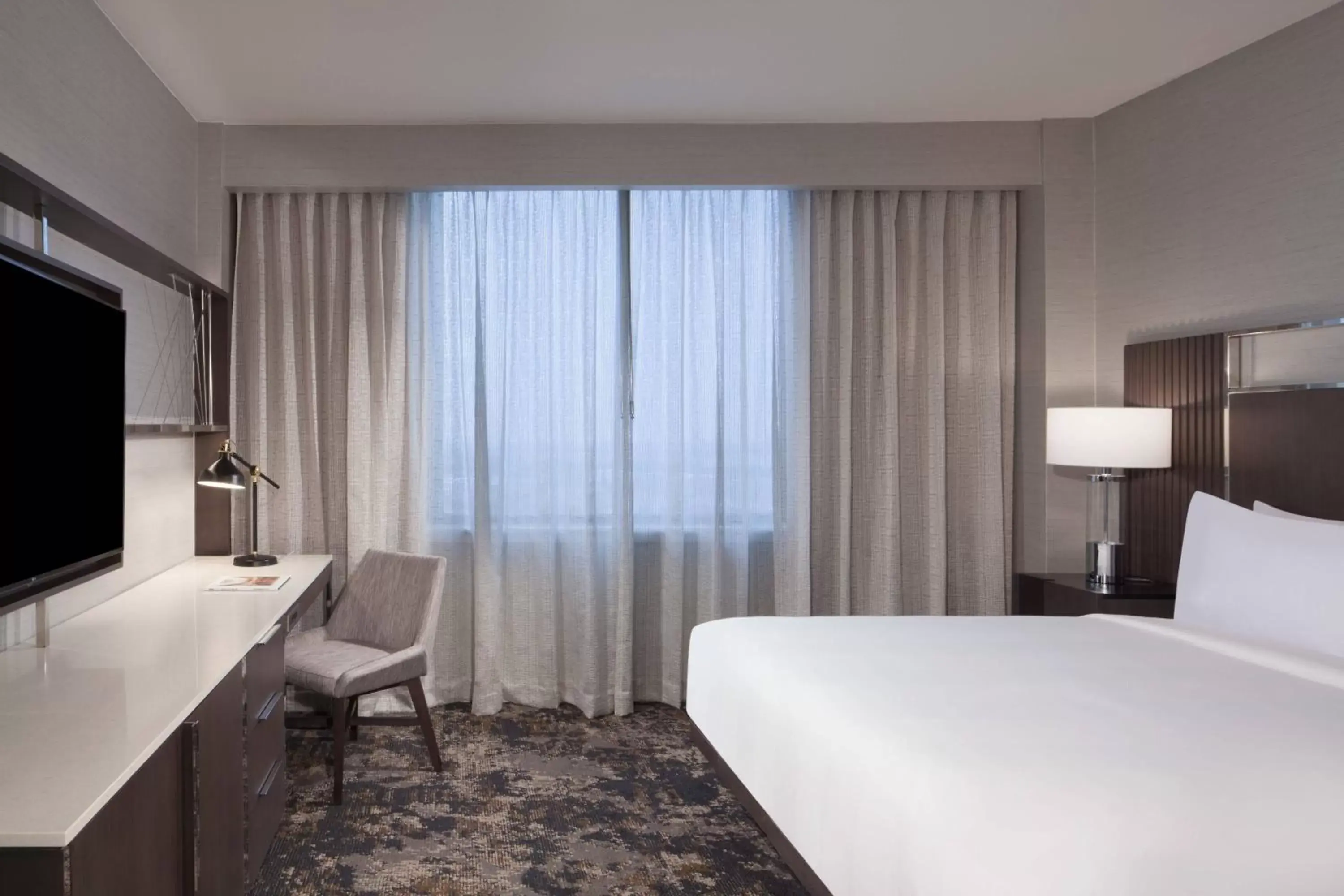 Bedroom, Bed in Dallas/Fort Worth Airport Marriott